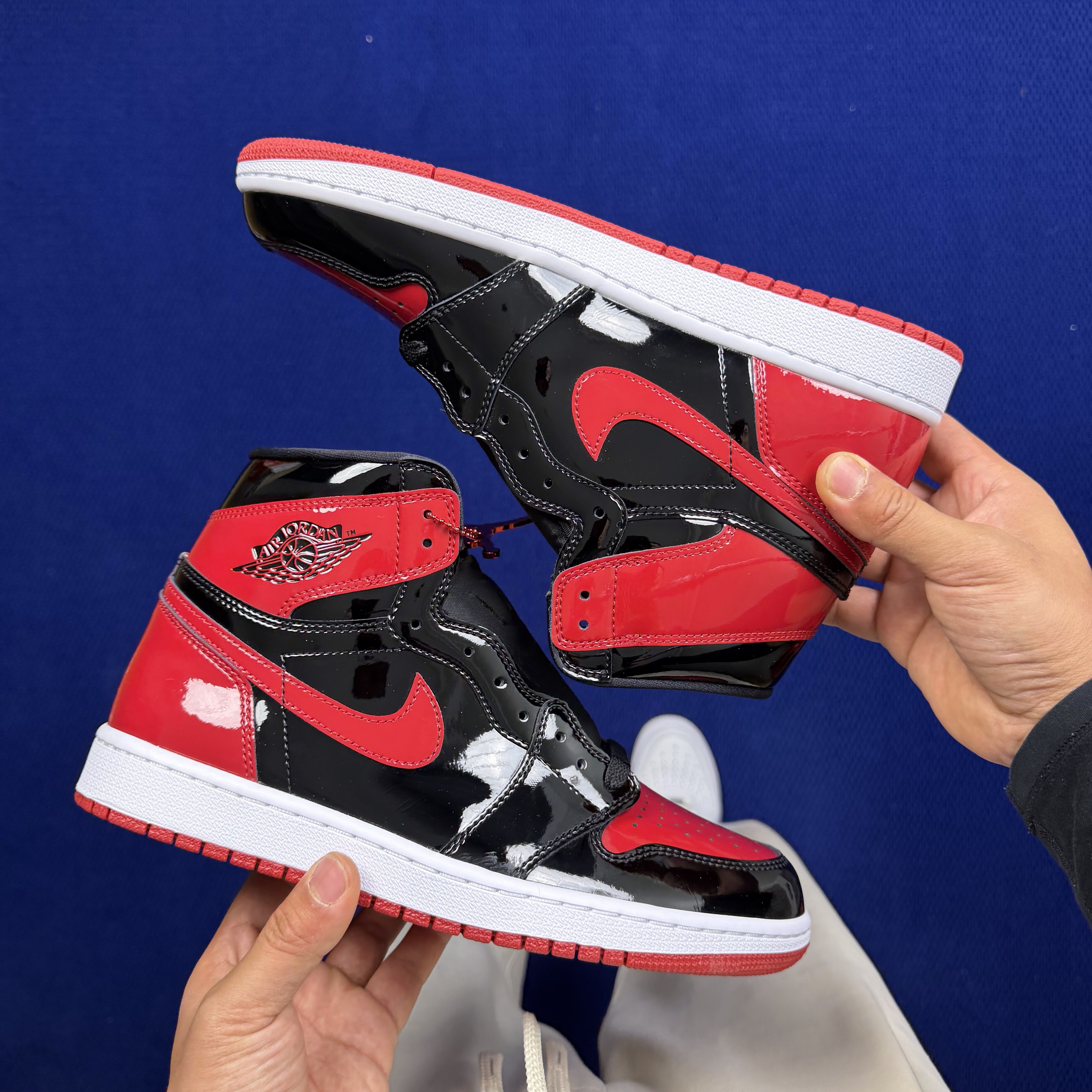 Nike Air Jordan 1 Retro High OG Patent Bred 555088-063