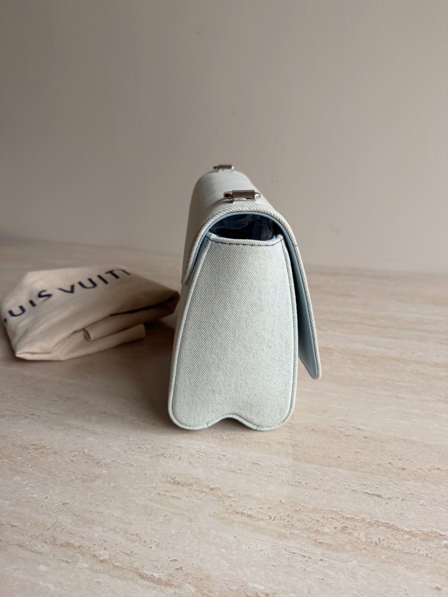 【預訂貨品】LV twist牛仔藍相機包