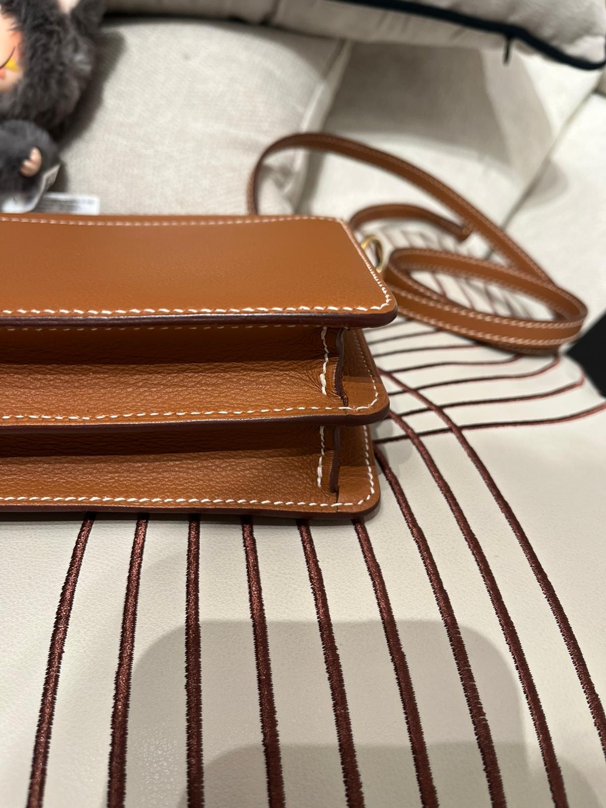 Hermes mini roulis , 金金，STAMP D 100%Authentic ,98%new ✅dust bag✅box 