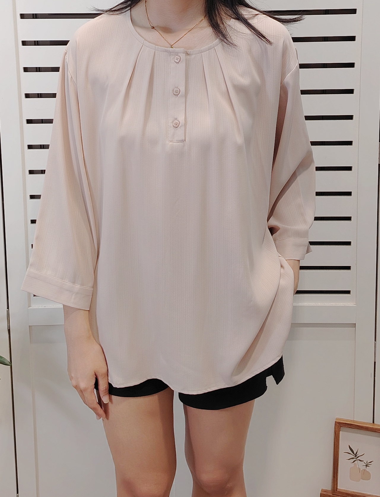 LY608.1 3/4 Sleeve Chiffon Blouse