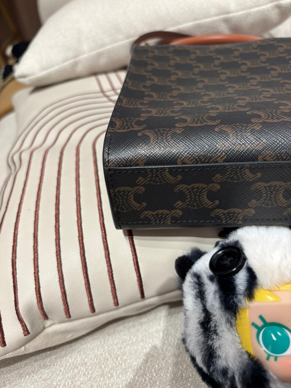 Celine mini vertical cabas tote bag 100%Authentic,98%New ✅dust bag 