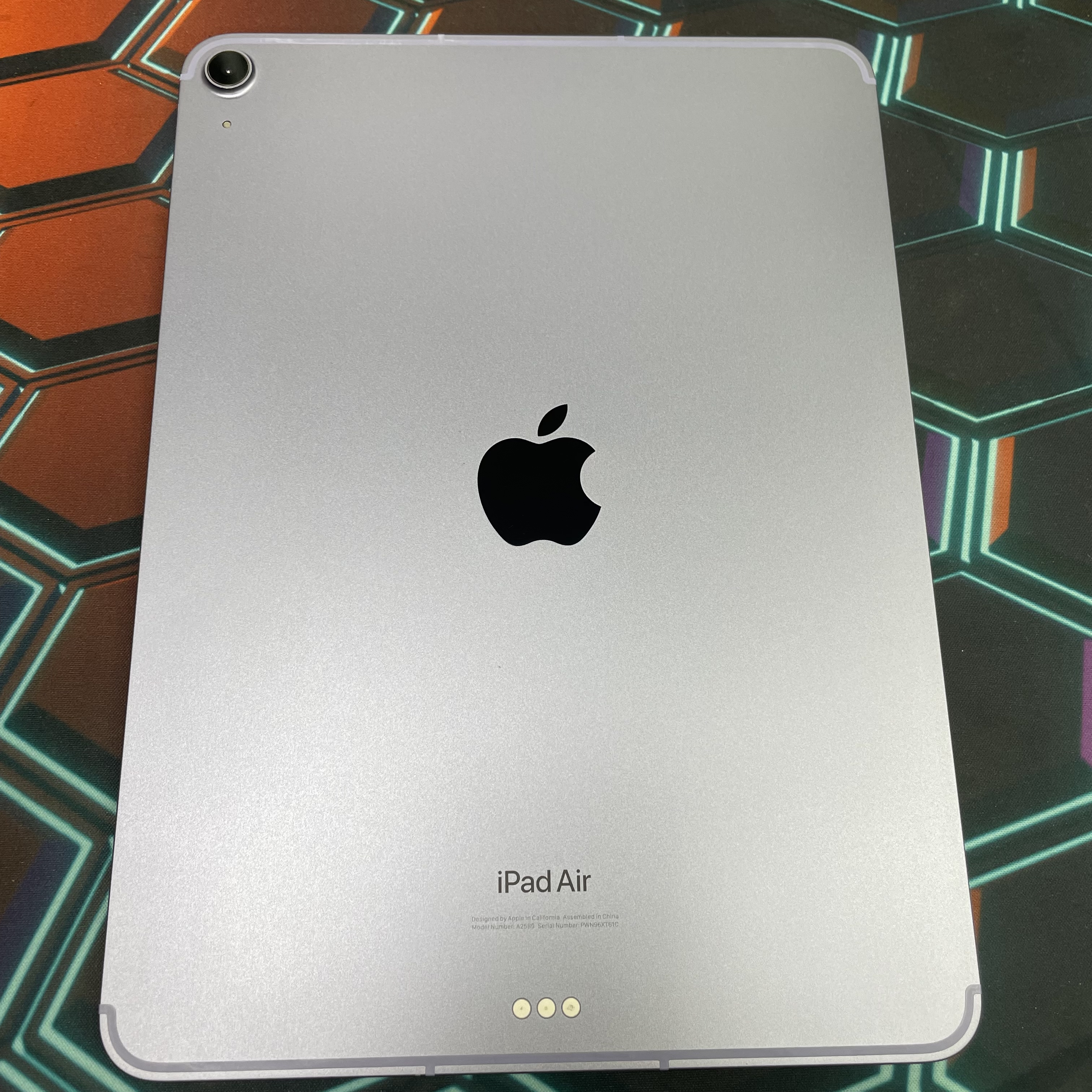 *7787100 iPad Air 5 勁靚機 256GB 插卡版 紫色 purple