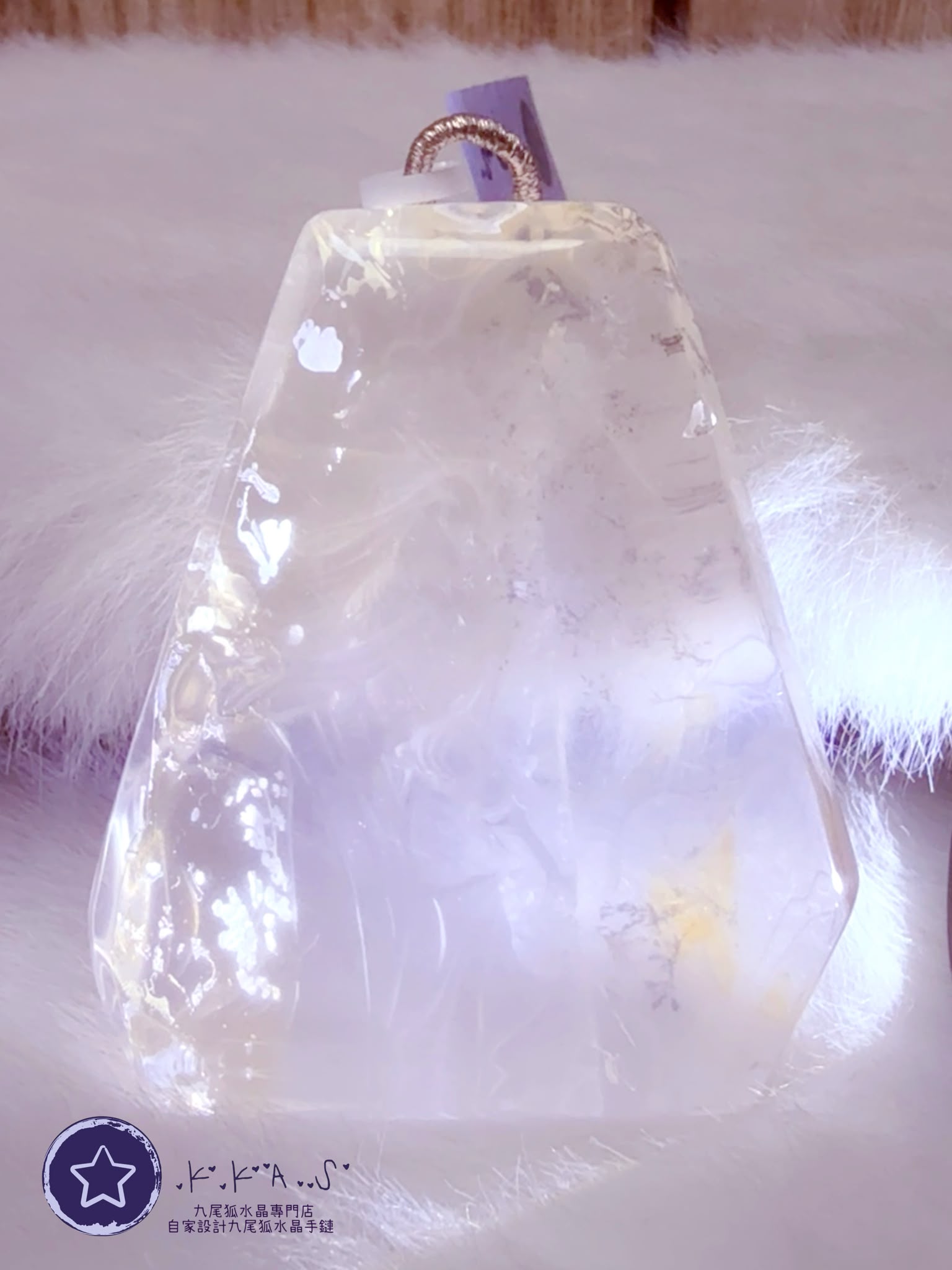 K00398 星光黃膠花發財樹 男狐 - 吊墜