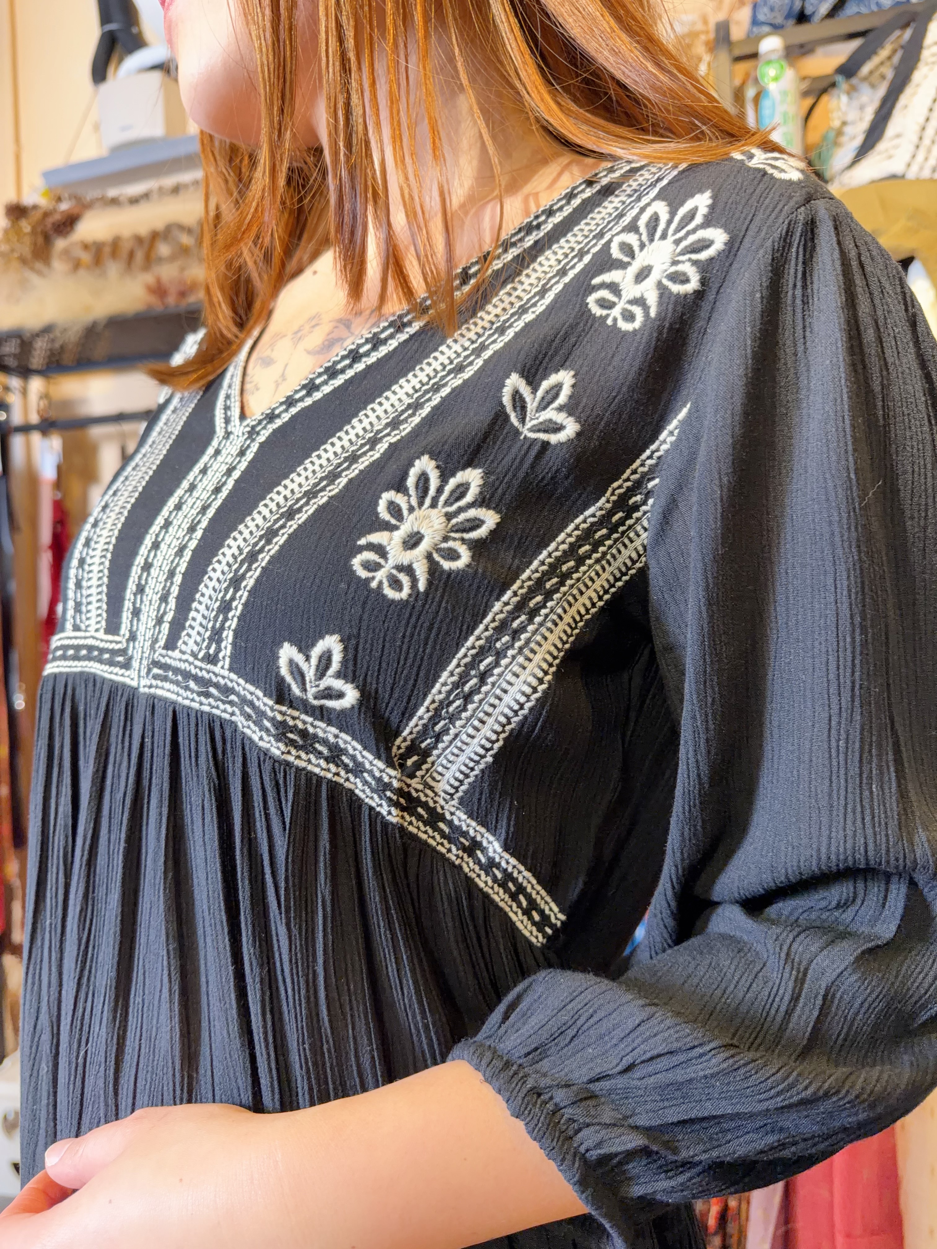 1659 Black V-Neck JP Style 2-Layer Short OP33"