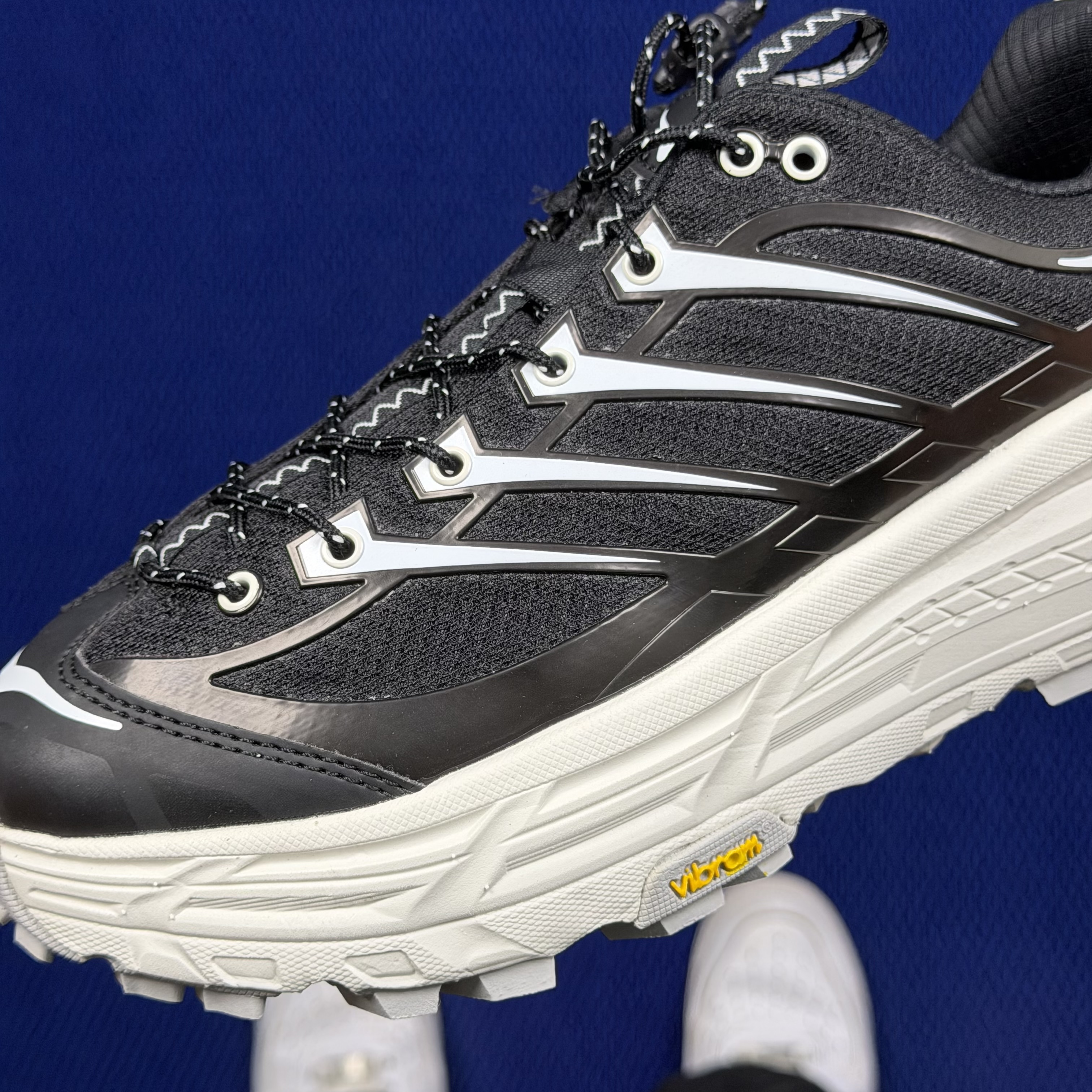 Hoka One One Mafate Three 2 