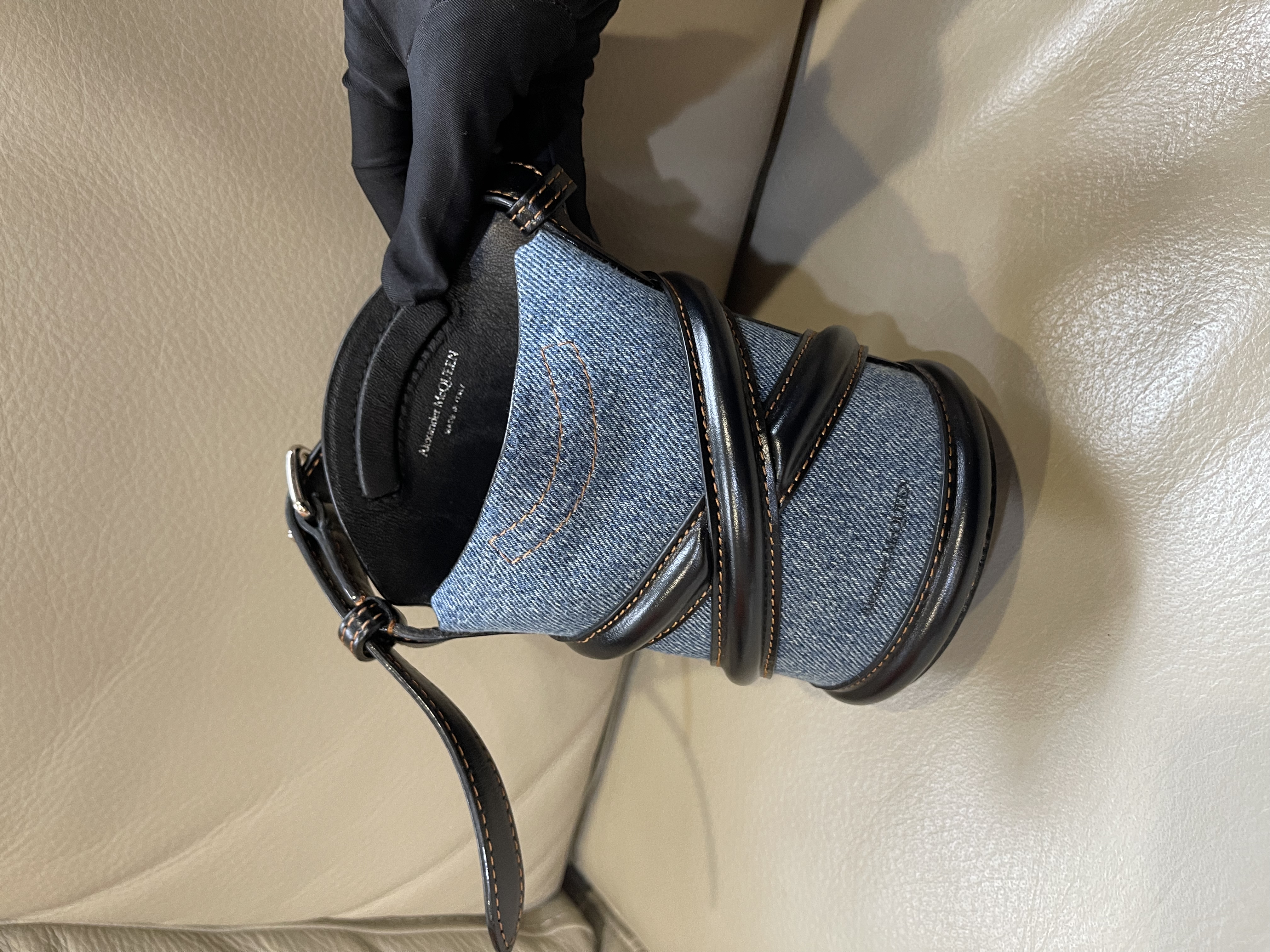 Pre-owned Alexander McQueen The Curve