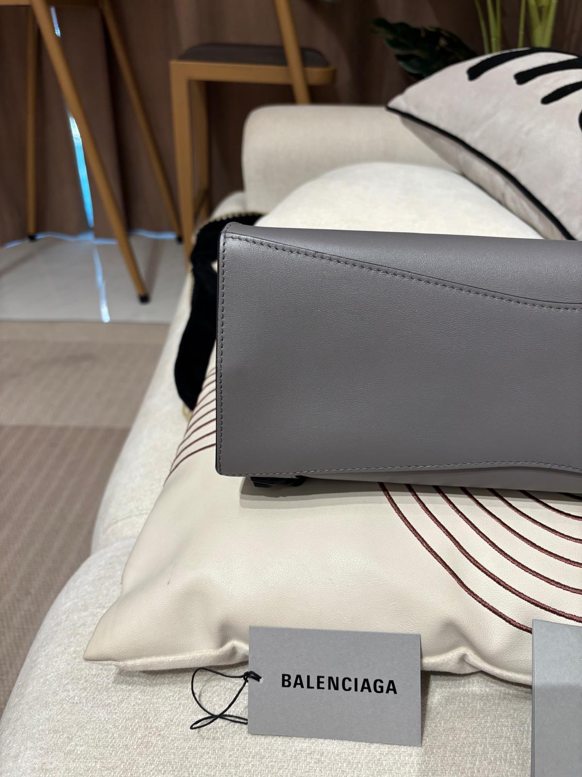 Balenciaga classic city calfskin 