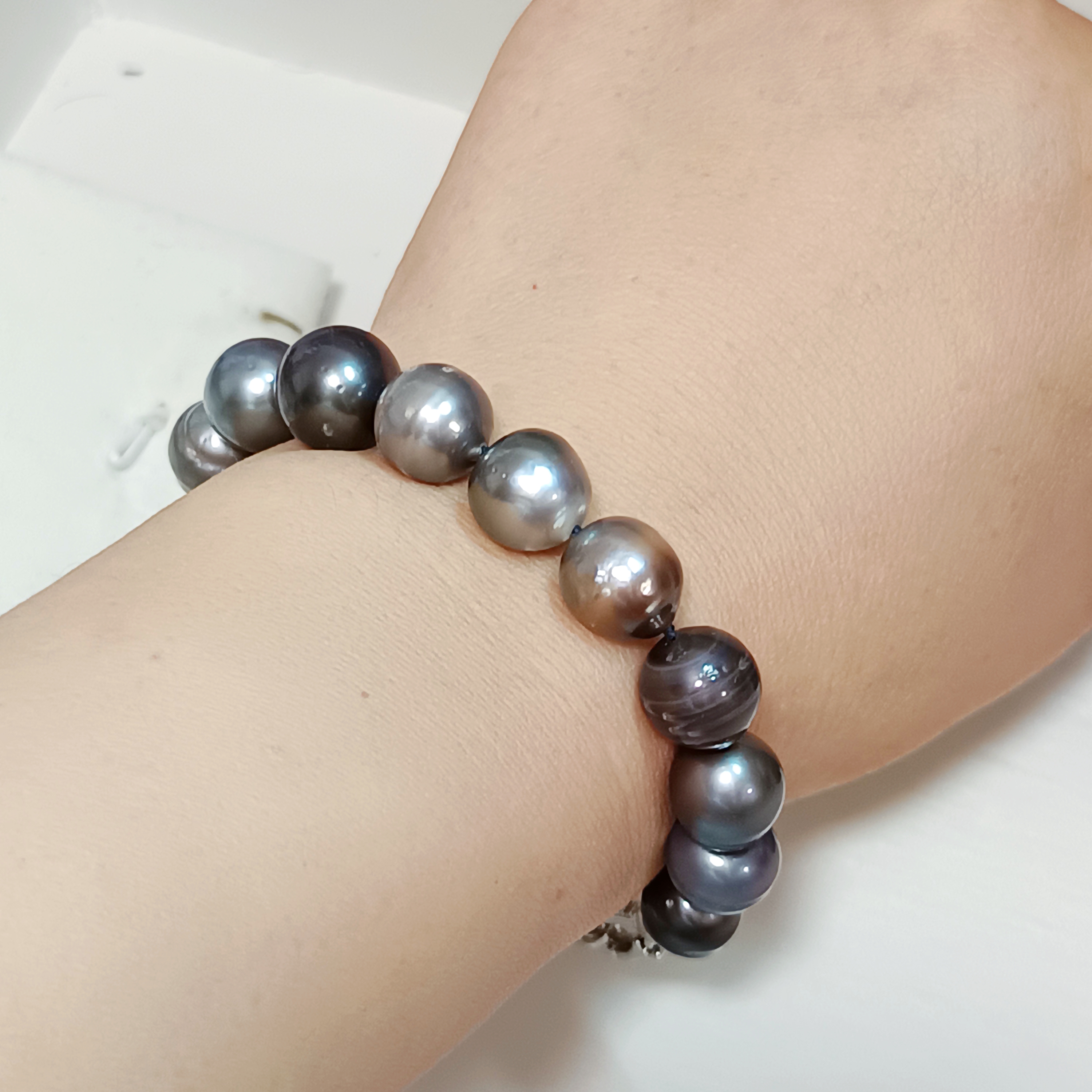 特價品‼️近圓強光微巴大溪地海水珍珠注白金扣手鍊