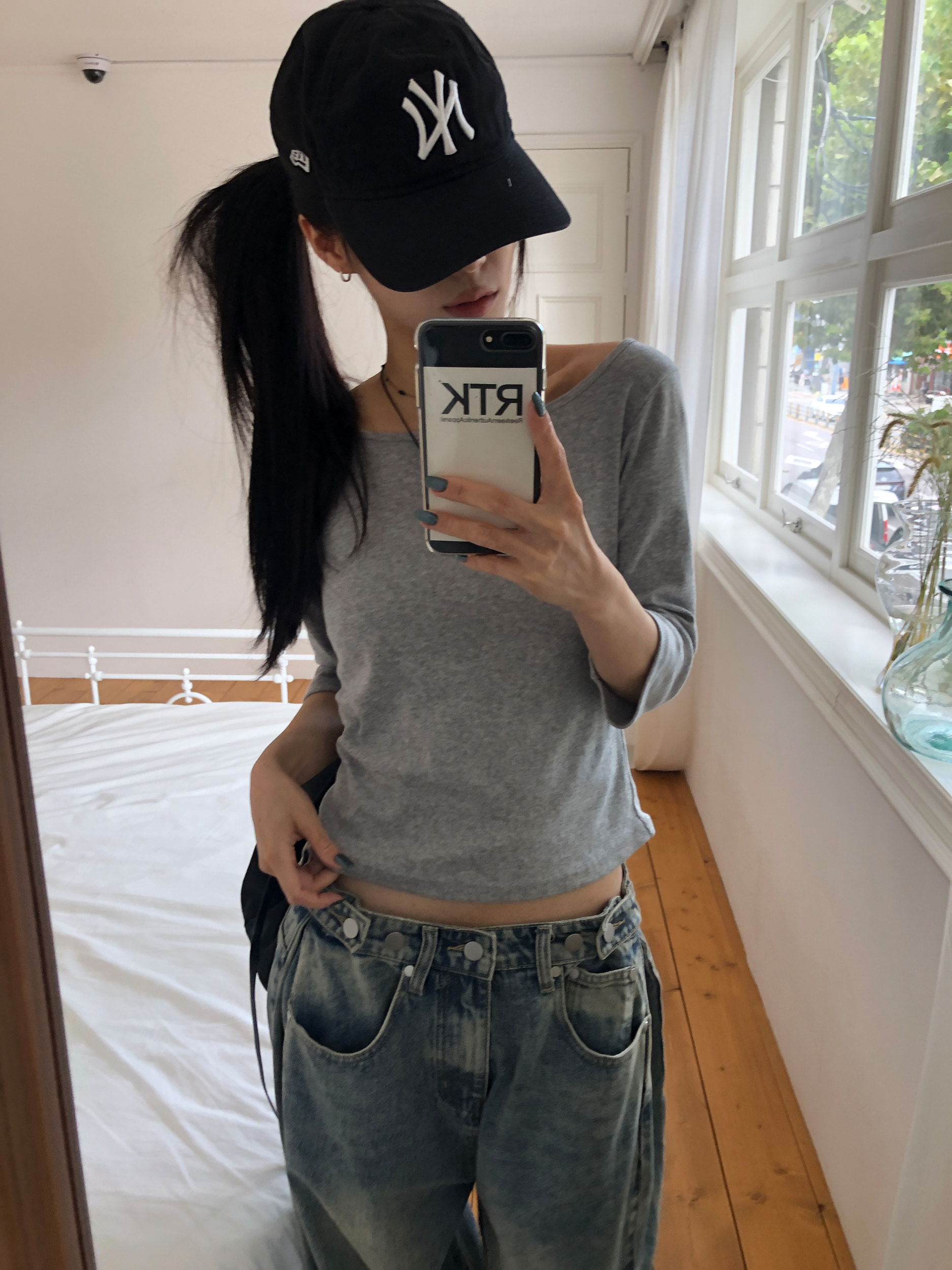 Boat Neck Mid Sleeve Top