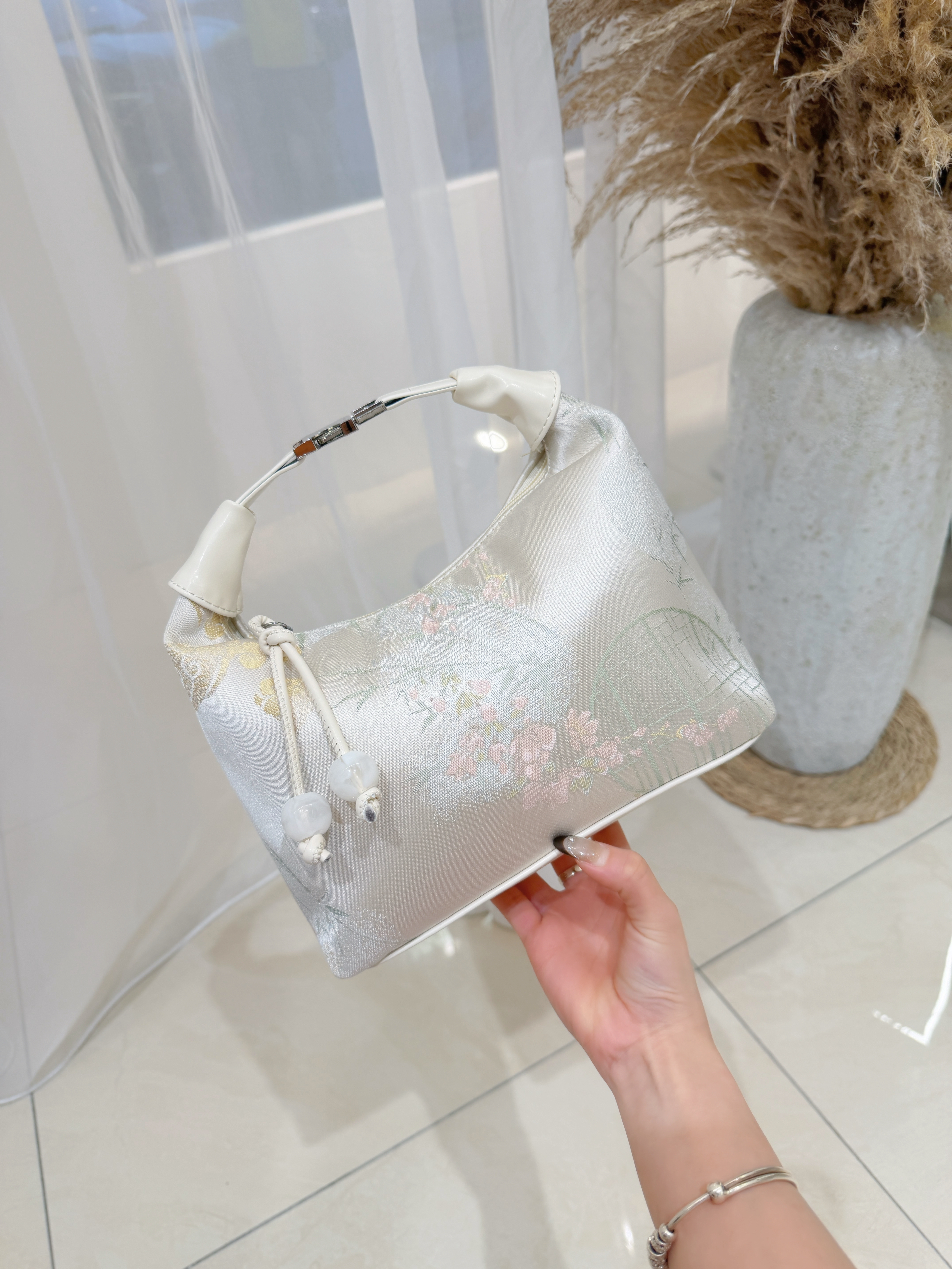 6675 高级感国风丝绸包