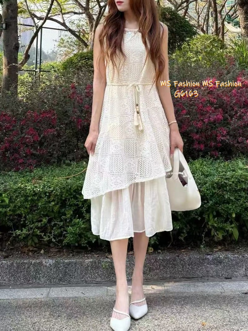 G6163 韓國🇰🇷假兩件通花背心連身裙