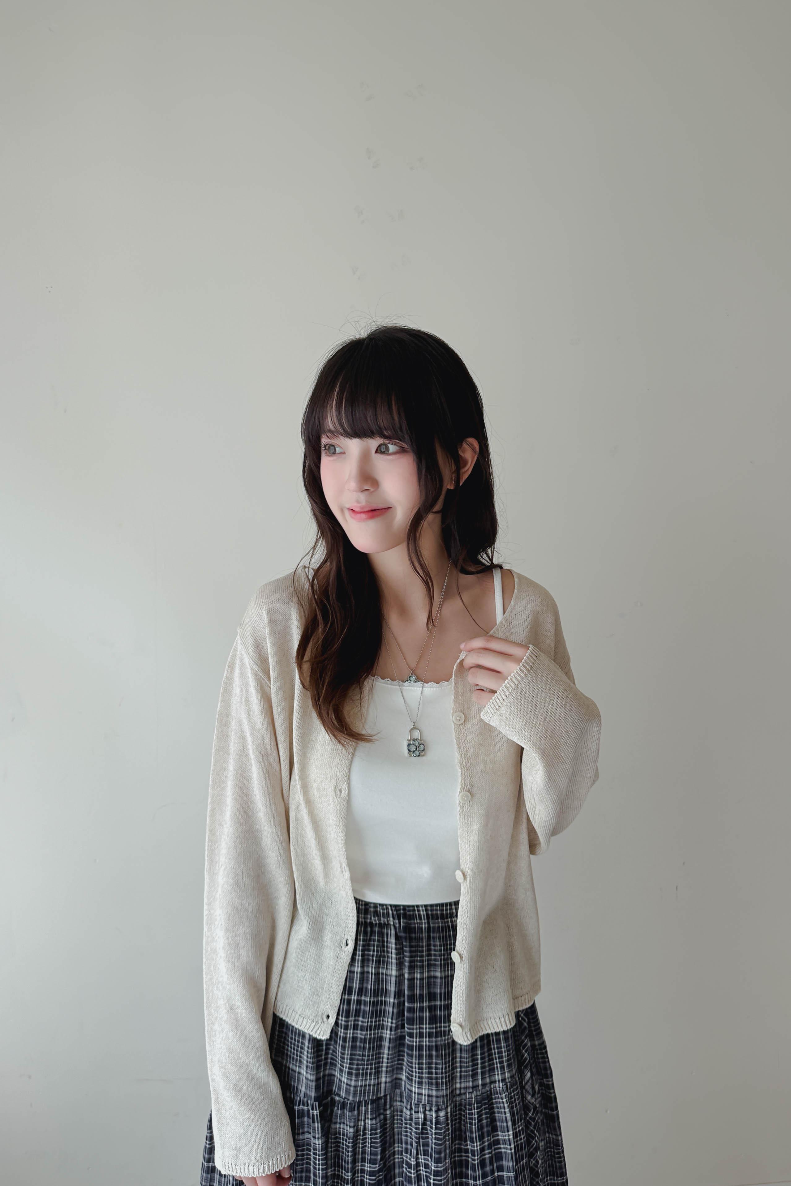 Slim~亞麻親膚薄針織短外套 (兩色入)