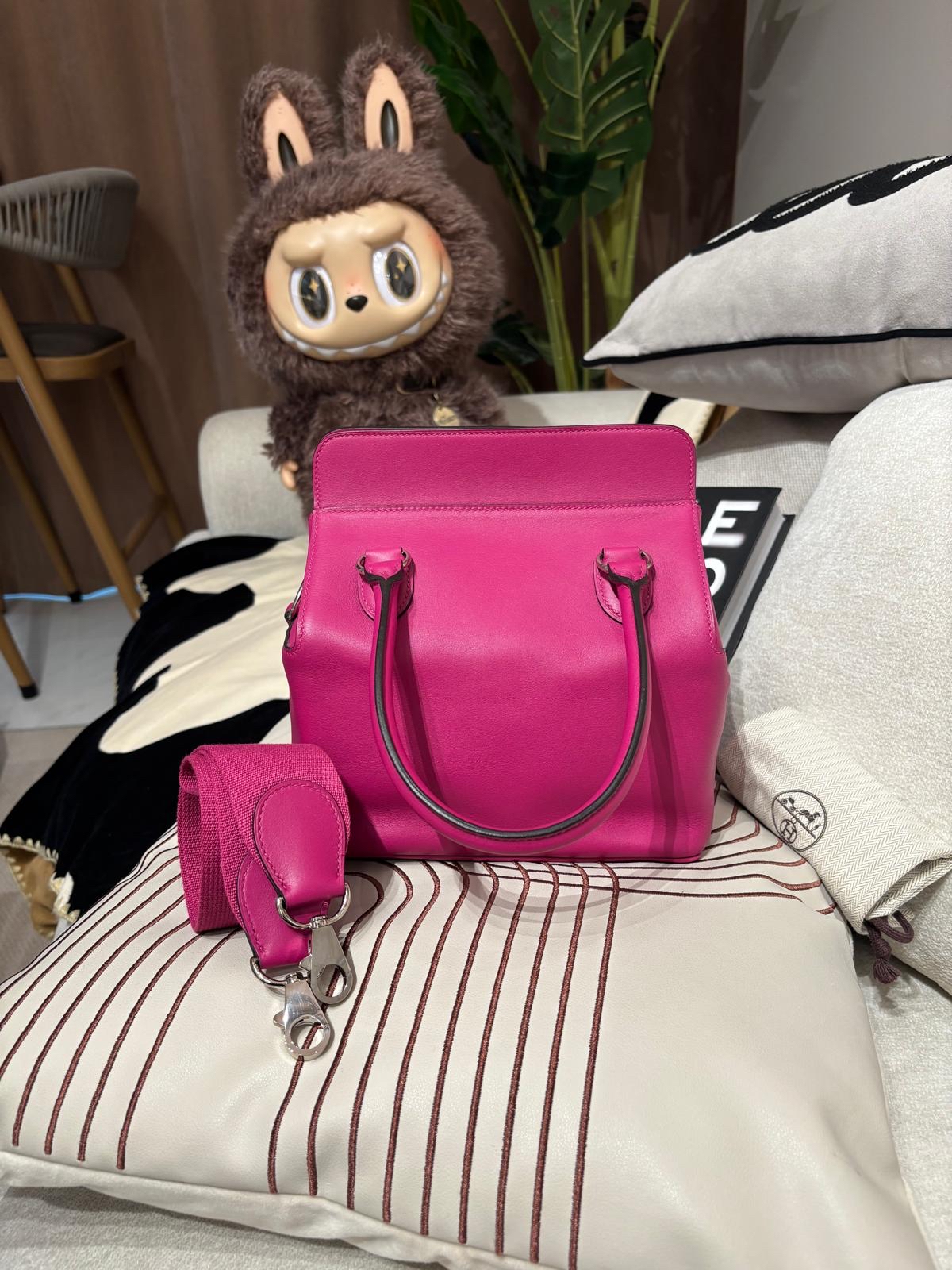 HERMES TOOLBOX 20,L3,EVERCOLOR Stamp A 100%Authentic ,98%new ✅Key lock✅strap ✅dust bag  