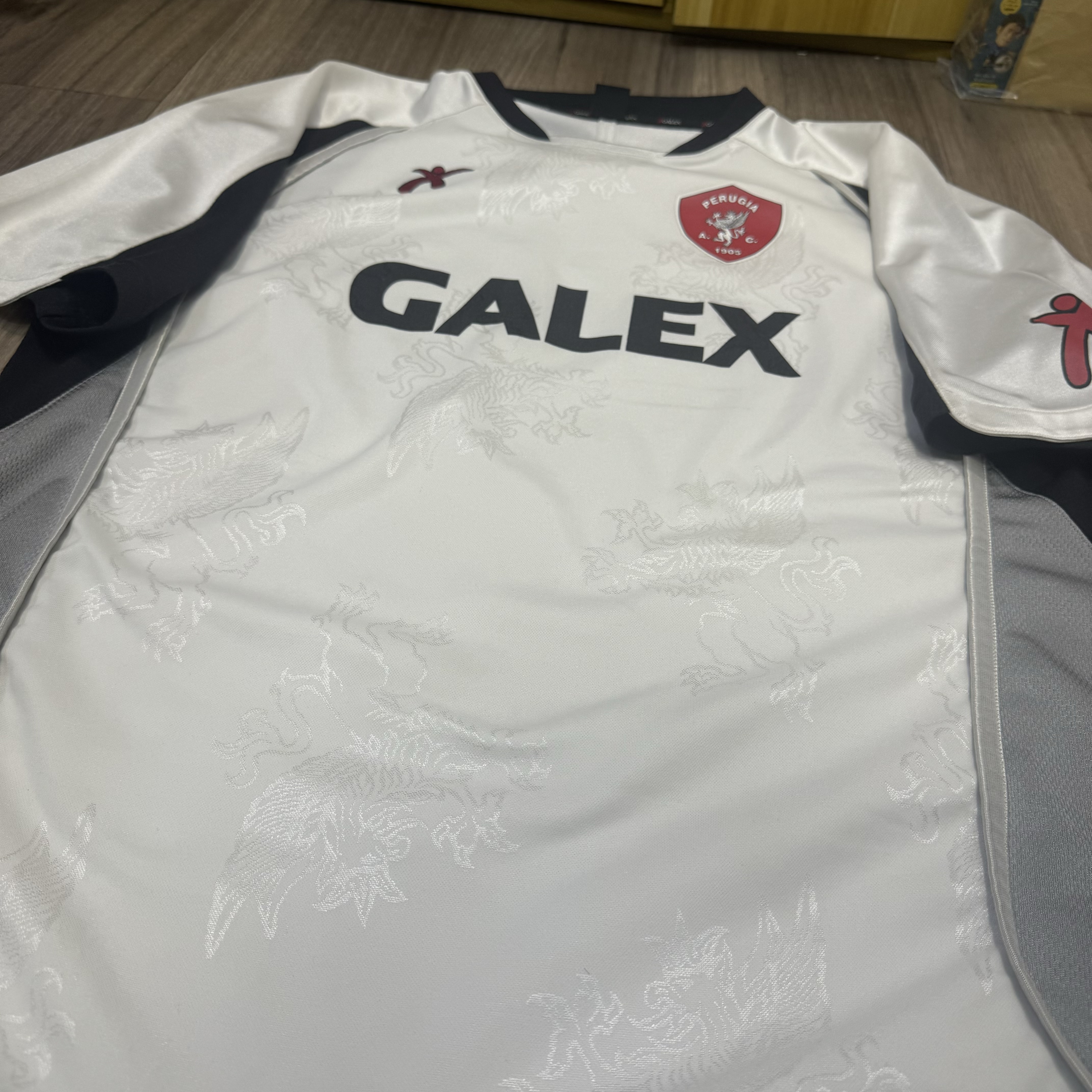 Perugia 2000s training shirt