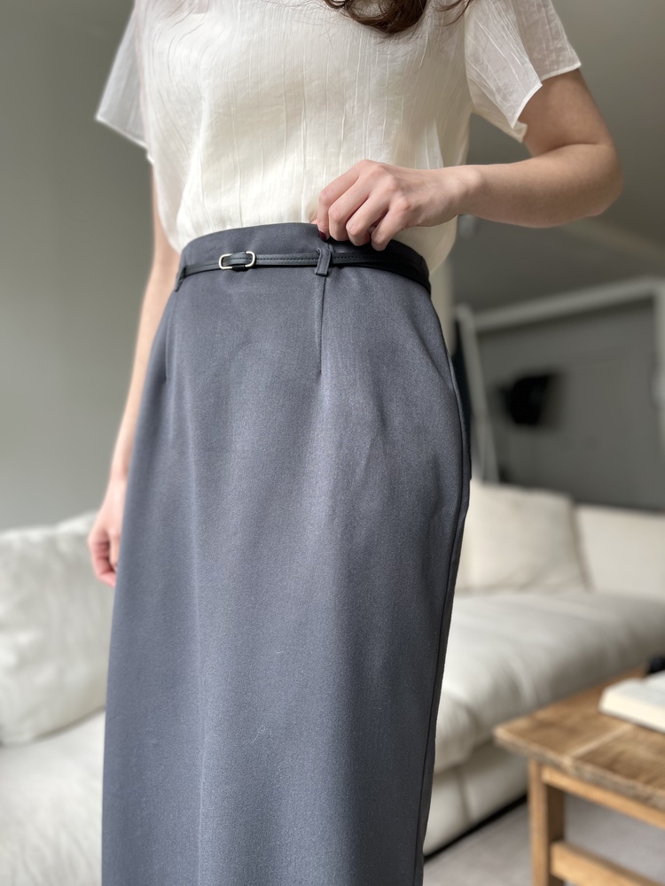 Atelier Belted Skirt (Charcoal)