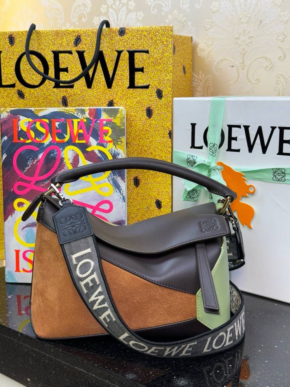 👉🏻通用款肩带【墨白】✅ 𝐀𝐧𝐚𝐠𝐫𝐚𝐦 刺绣肩带「墨白」 👈 全新升级上线♻️ （长度可调节） 编码：182323