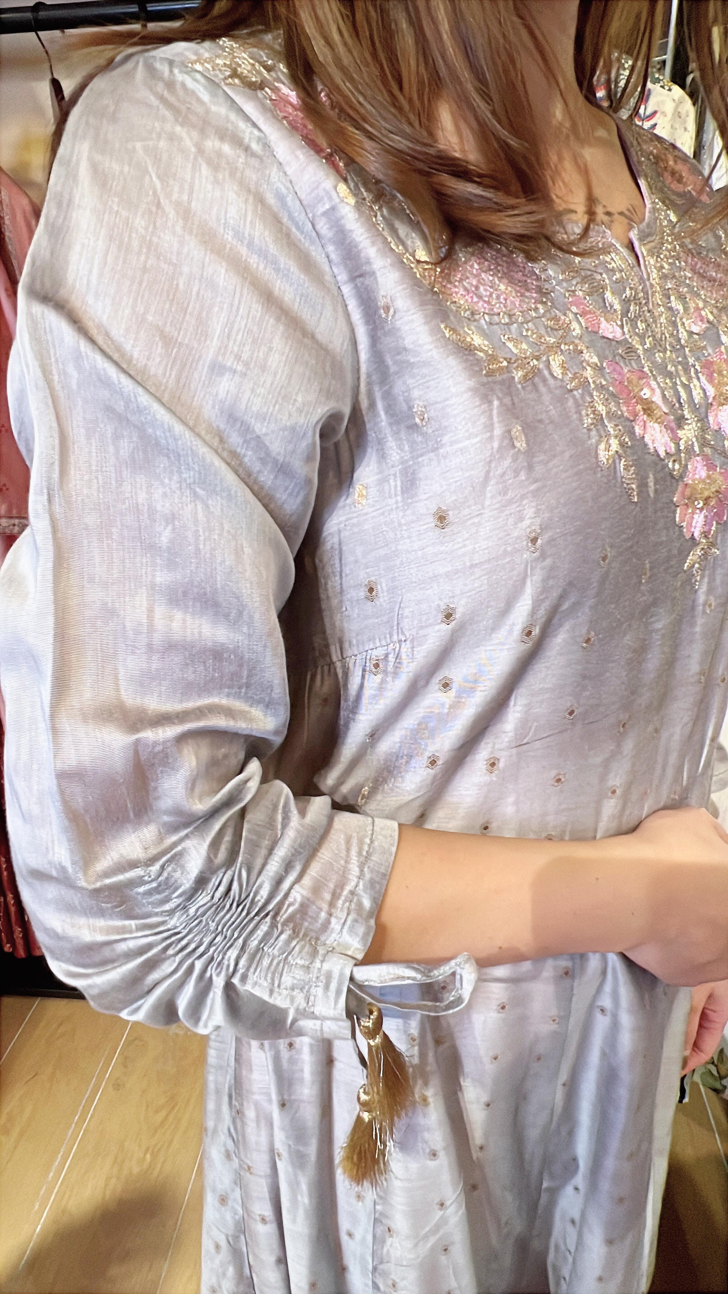 Silver Grey X Pink 2-Layer Emb. OP 48" #1014