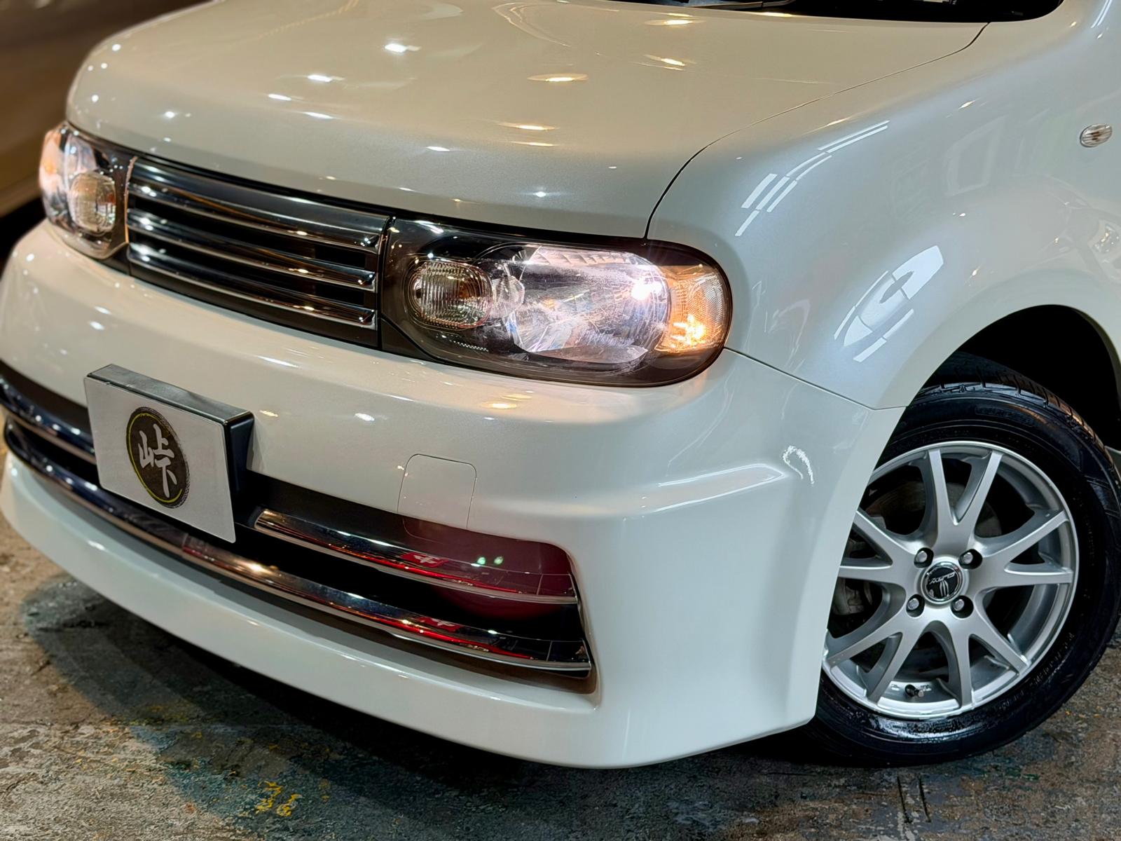 Nissan CUBE RIDER 2010