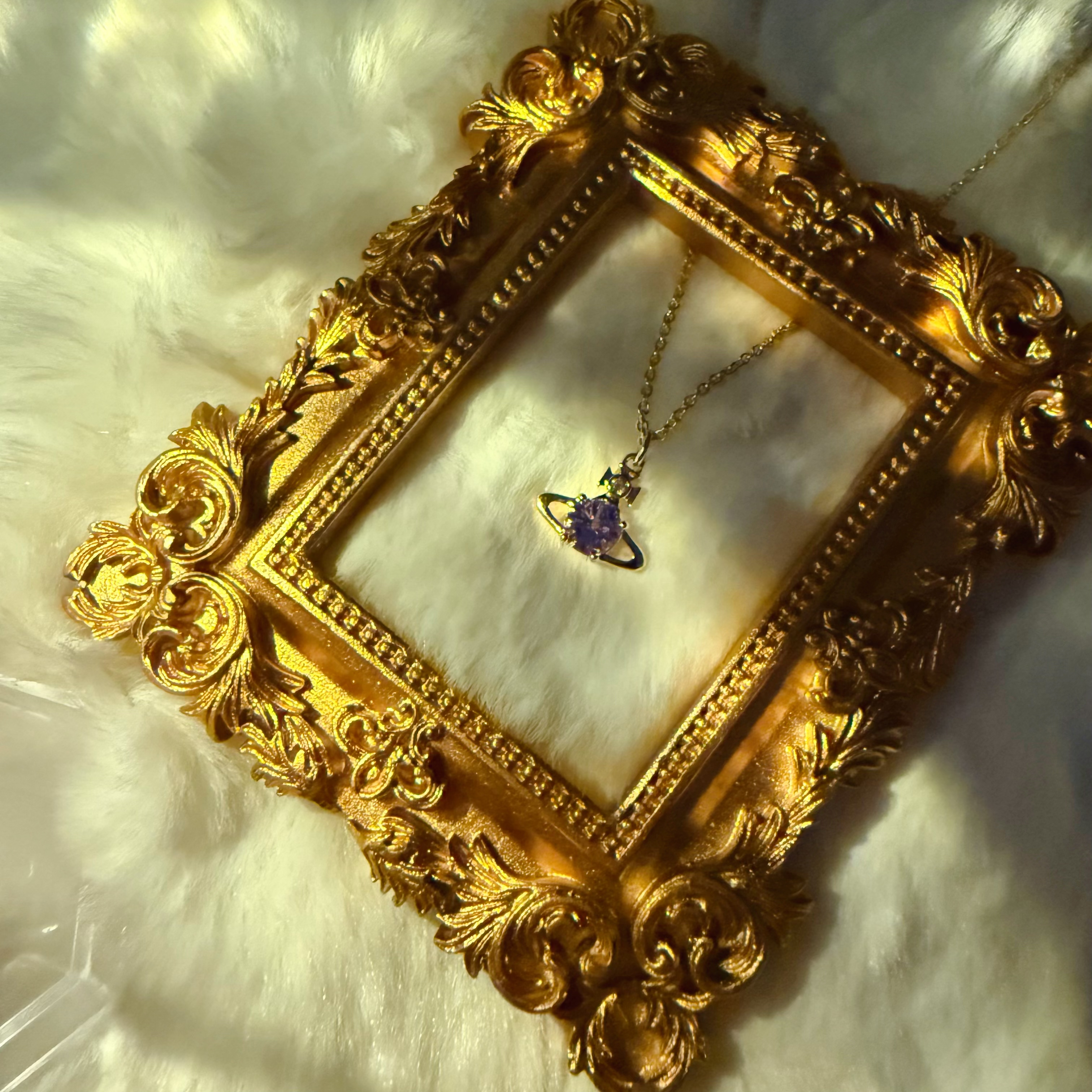 Vivienne Westwood Reina necklace purple/g