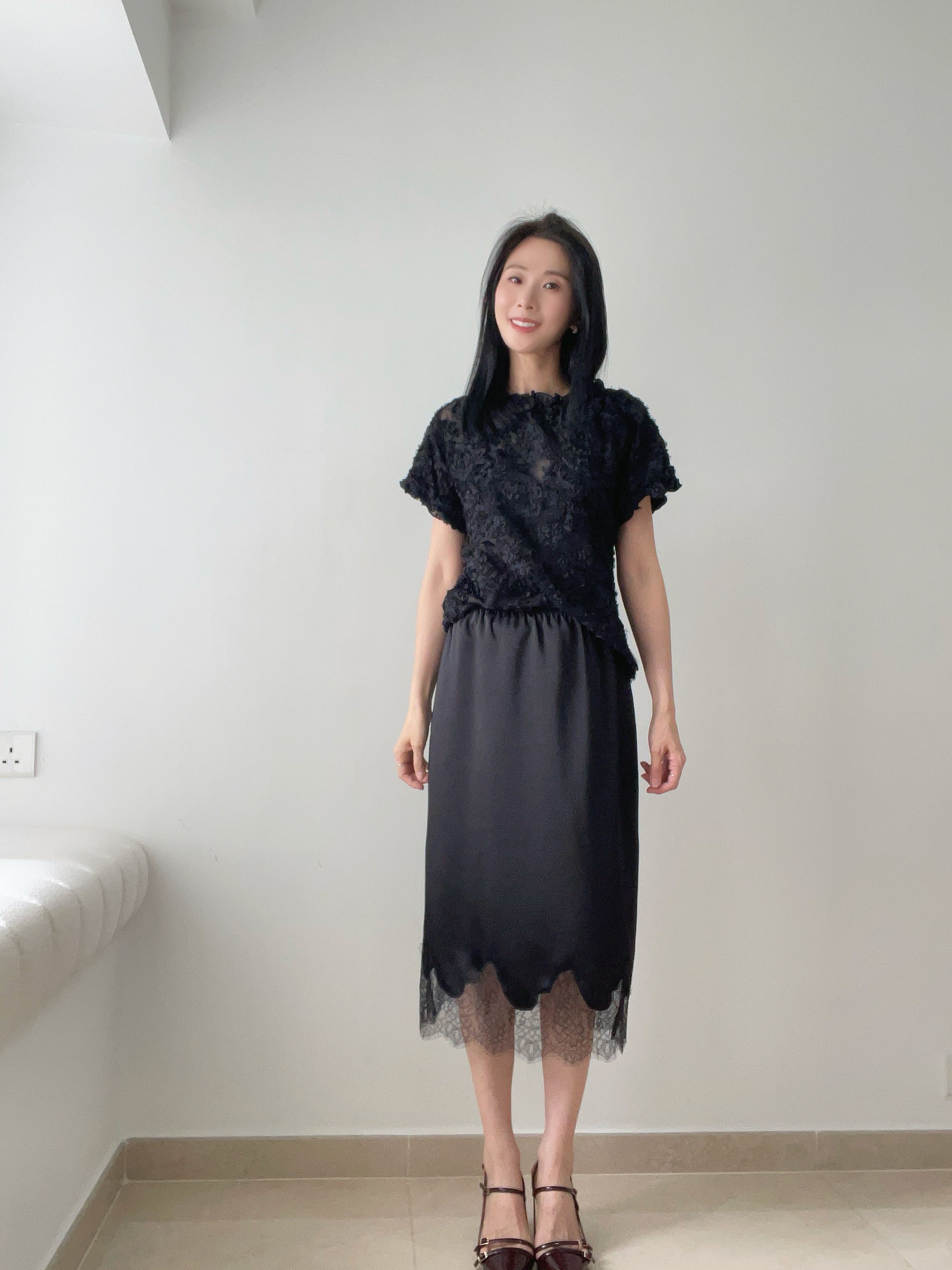 Elegant silky lace skirt