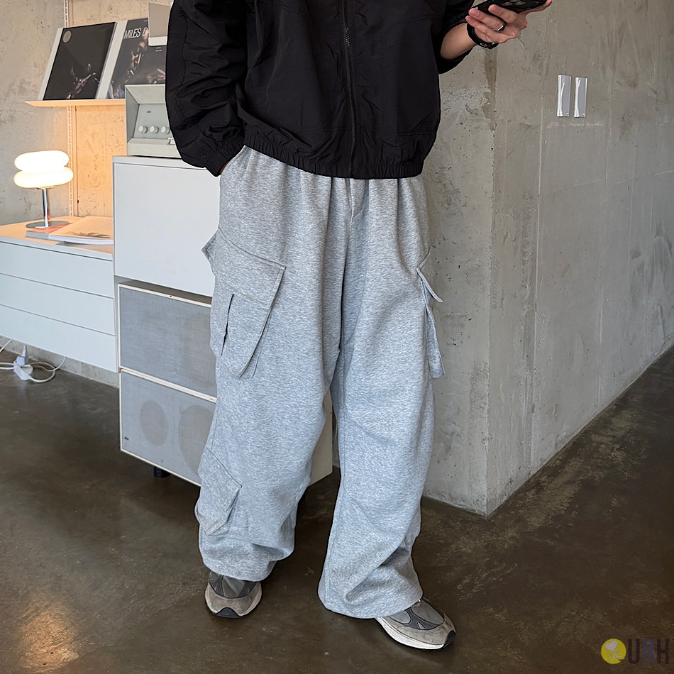 【100%保證韓國直送】韓系質感 重磅合縫雙口袋立體剪裁 Balloon 衛褲 👖 [2 color] RF118057