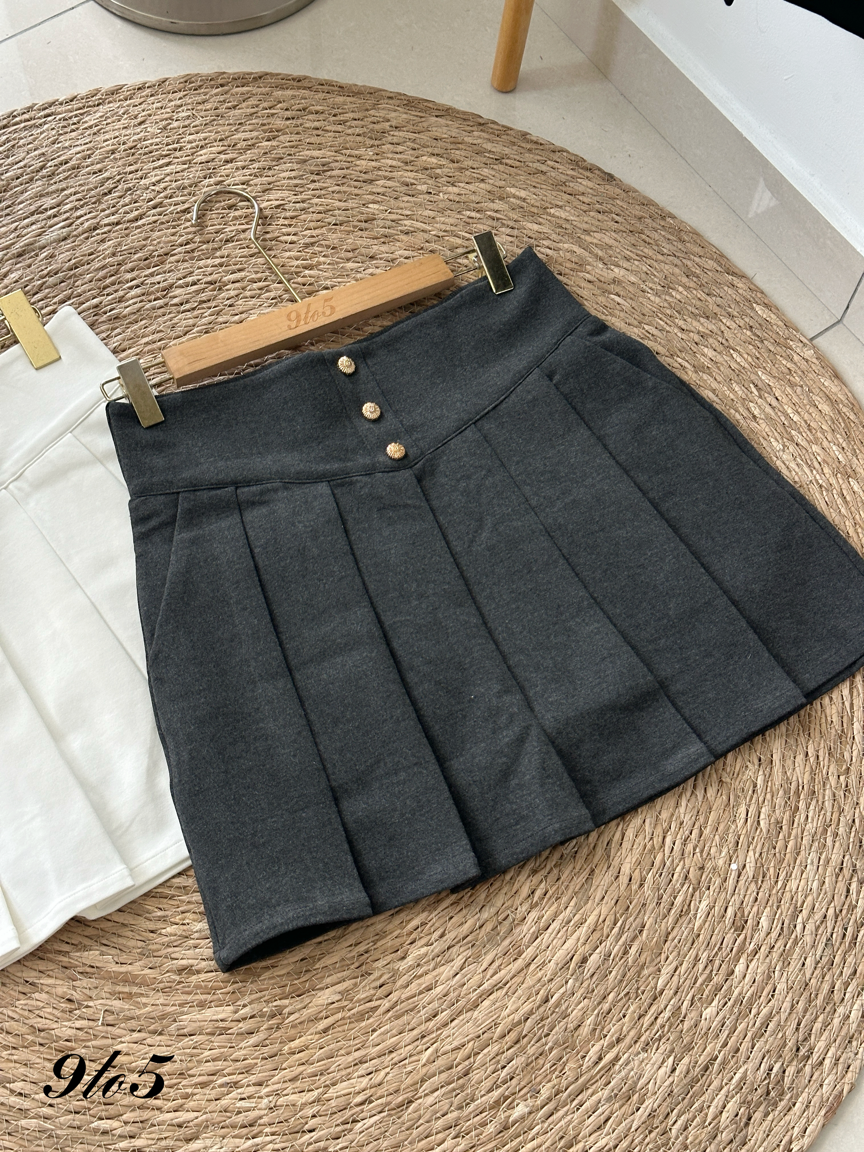 S1872 Short Pleated Skirt - 3 Colors 