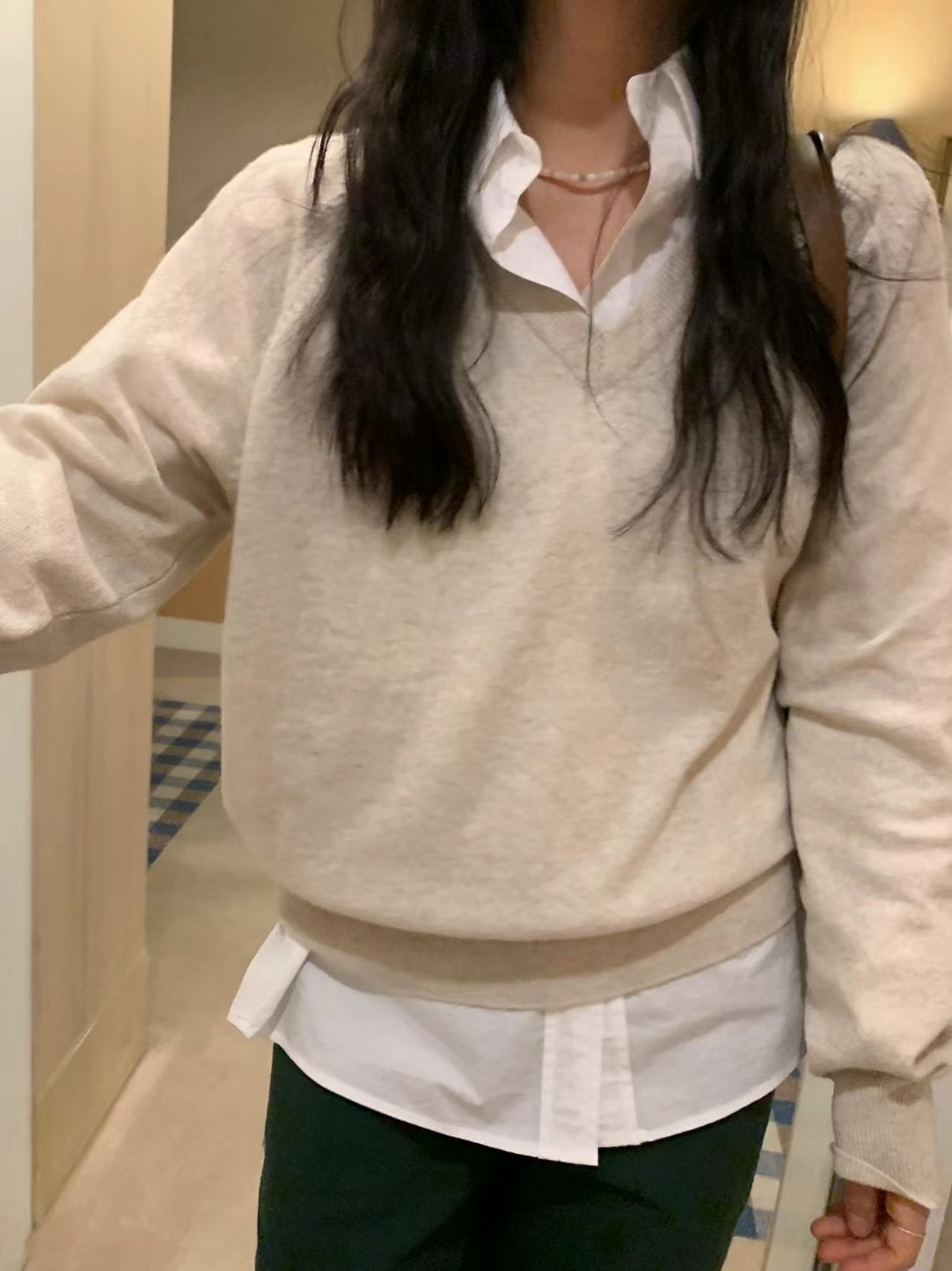 百搭羊毛V領針織上衣(五色入)