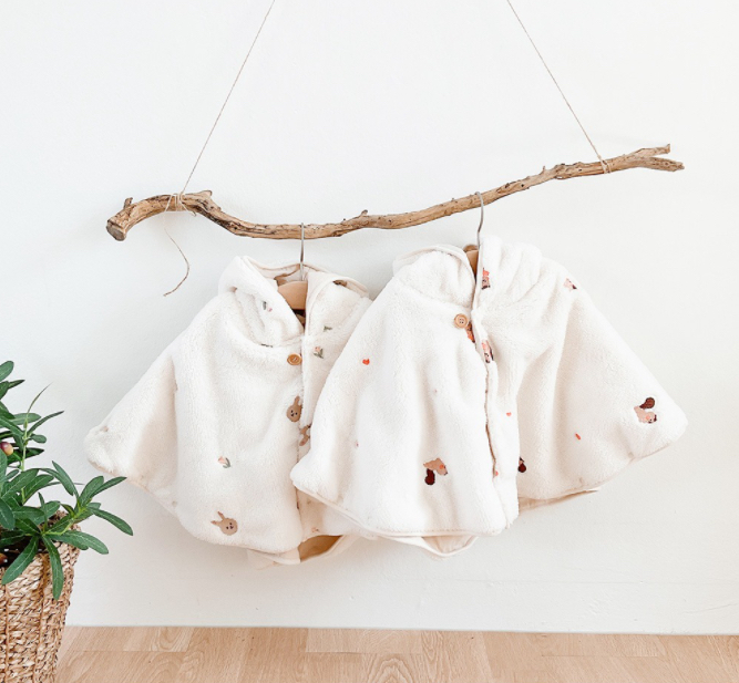 Dottodot Cloak Blanket