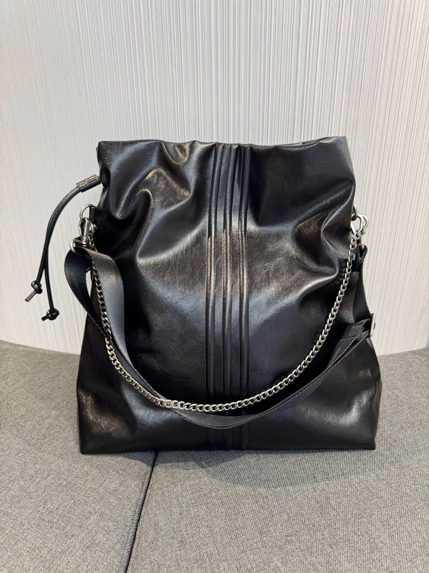 🖤三叶草 小香风铁链流浪包 L(KS5157) 🇭🇰