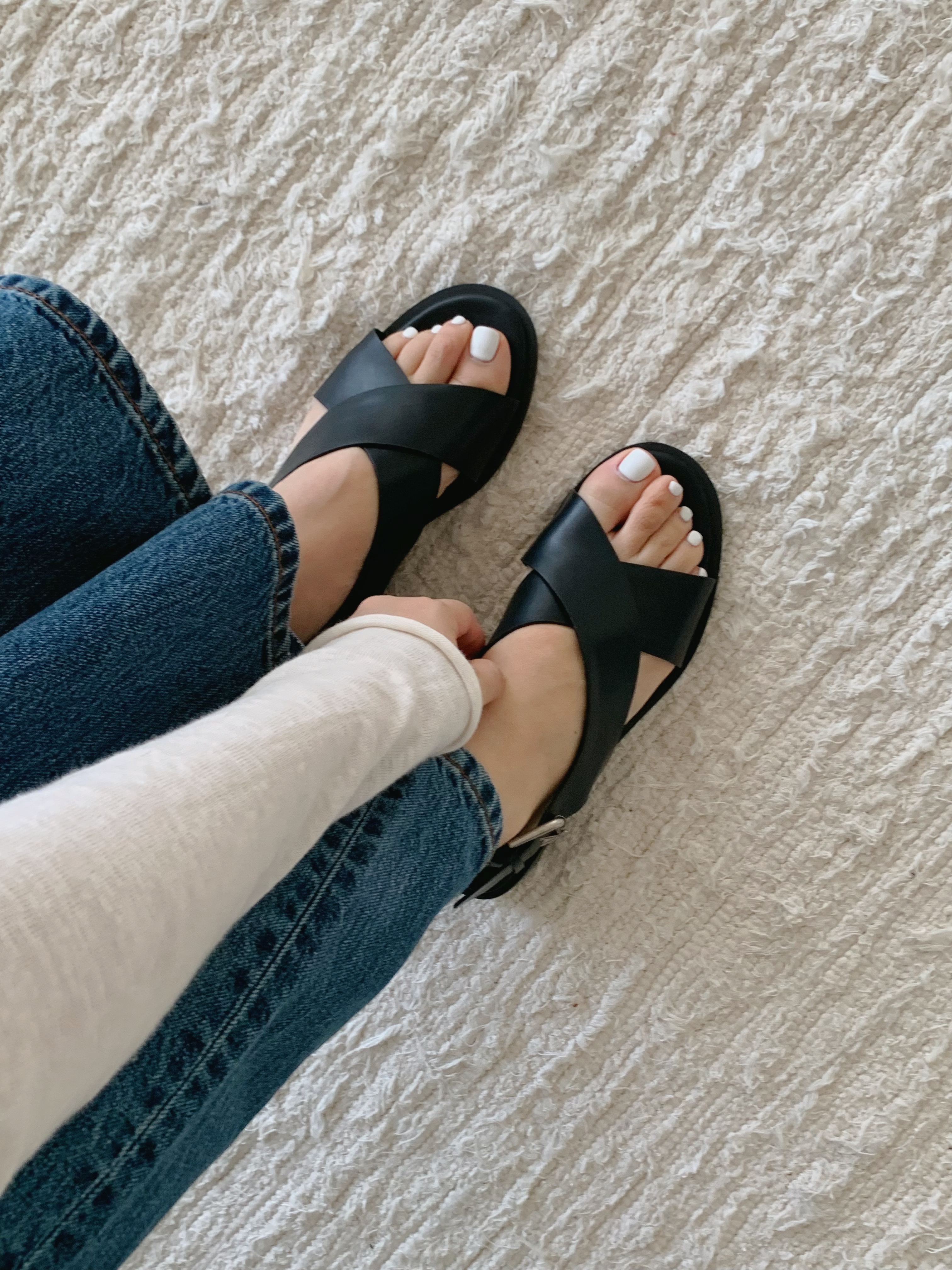 Cross Strap Sandals (2 colors)