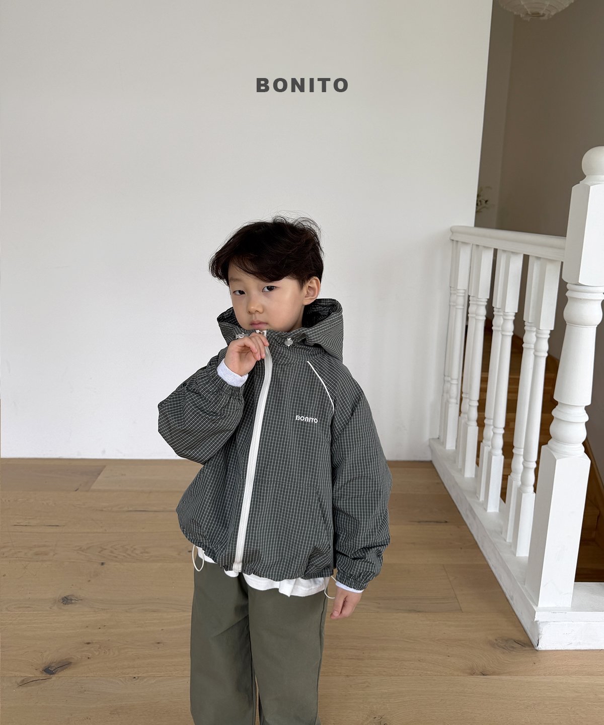 🆕Bonito | Check the windbreaker (Khaki XL115-125)