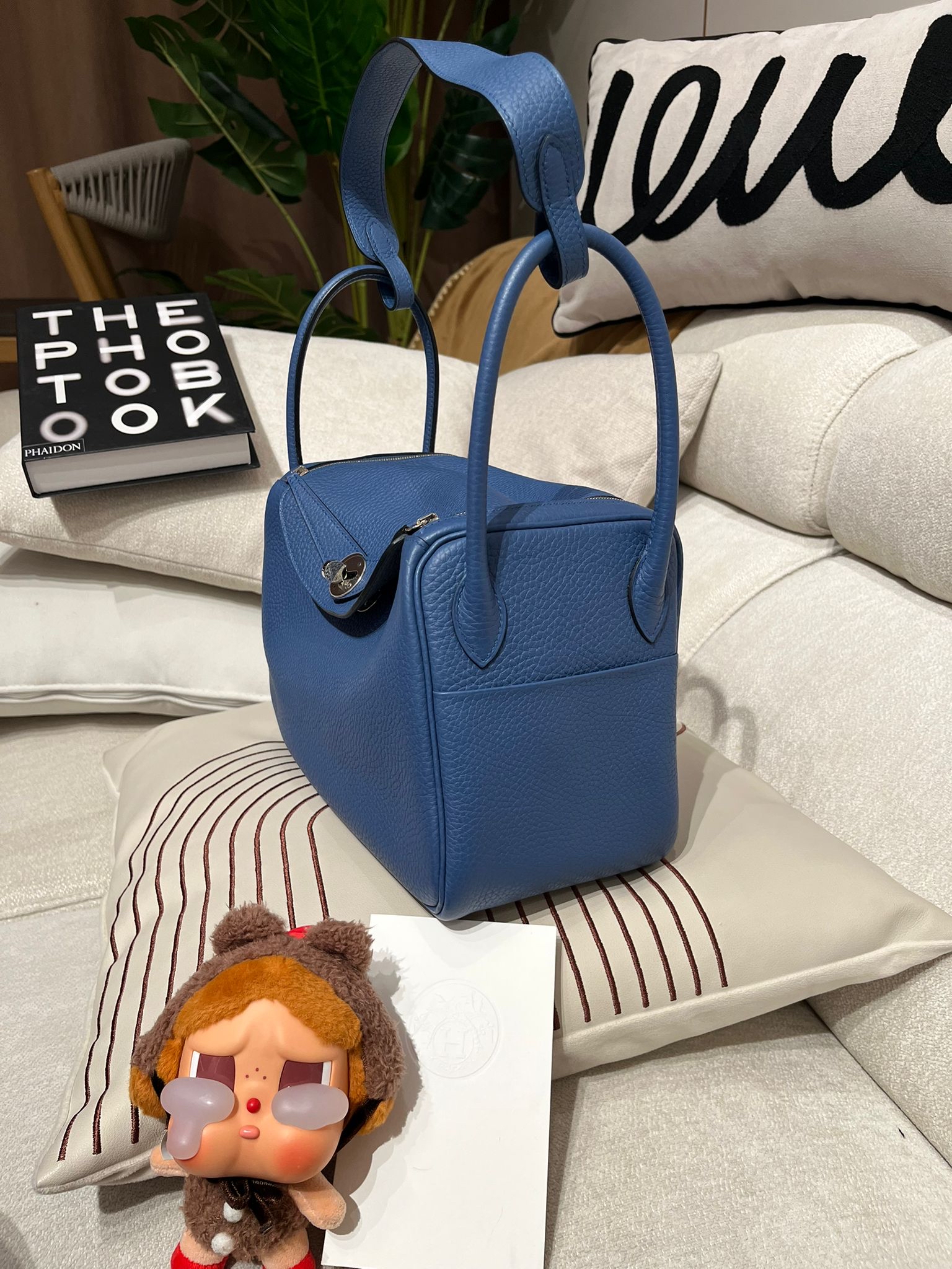 Hermes Lindy 26 Stamp X Bleu Agate 100%Authentic, 98%New ✅專門店收據✅Dust bag ✅Box