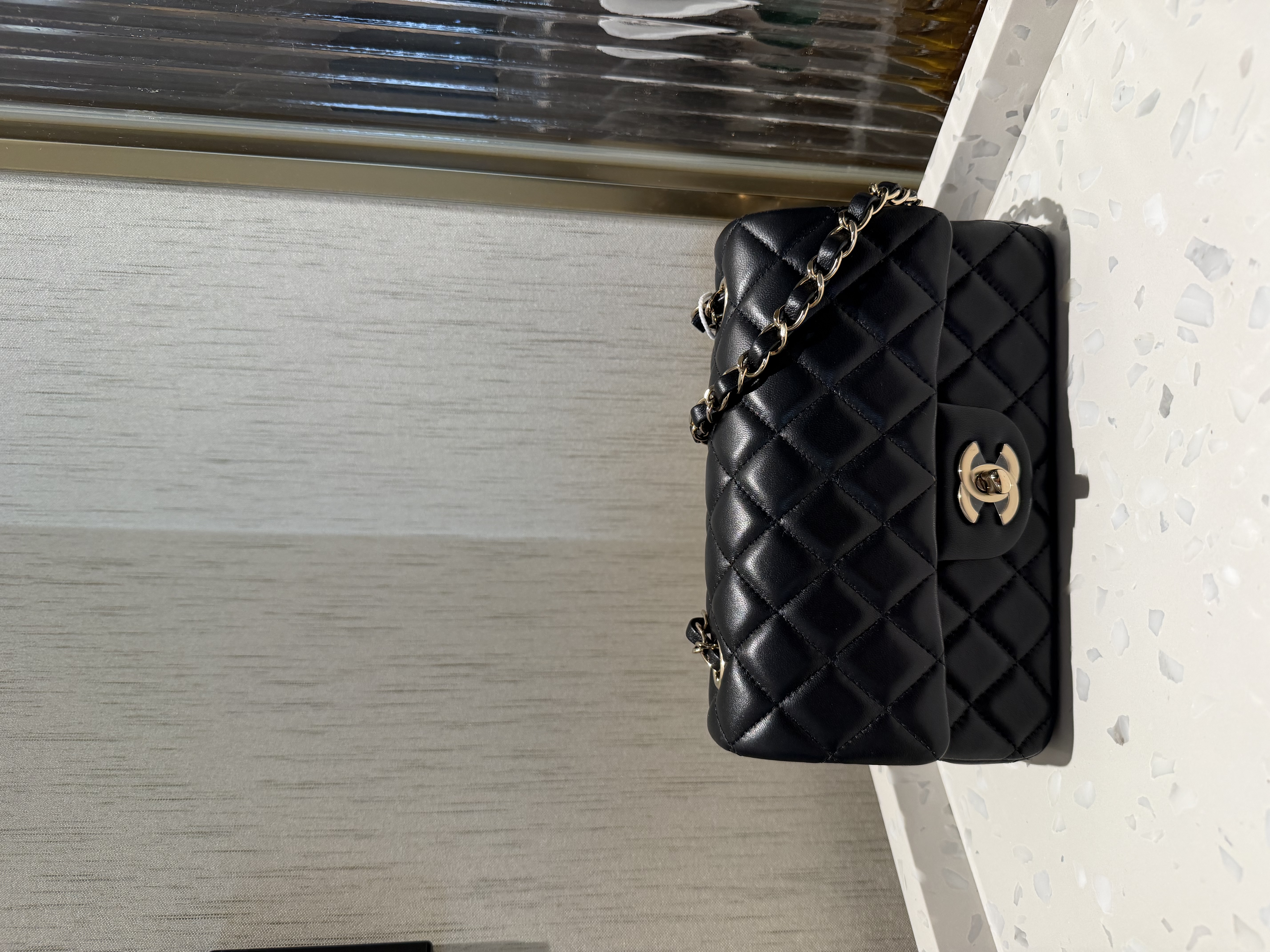 Pre-Owned CHANEL Flap Bag / Product Code: A50172