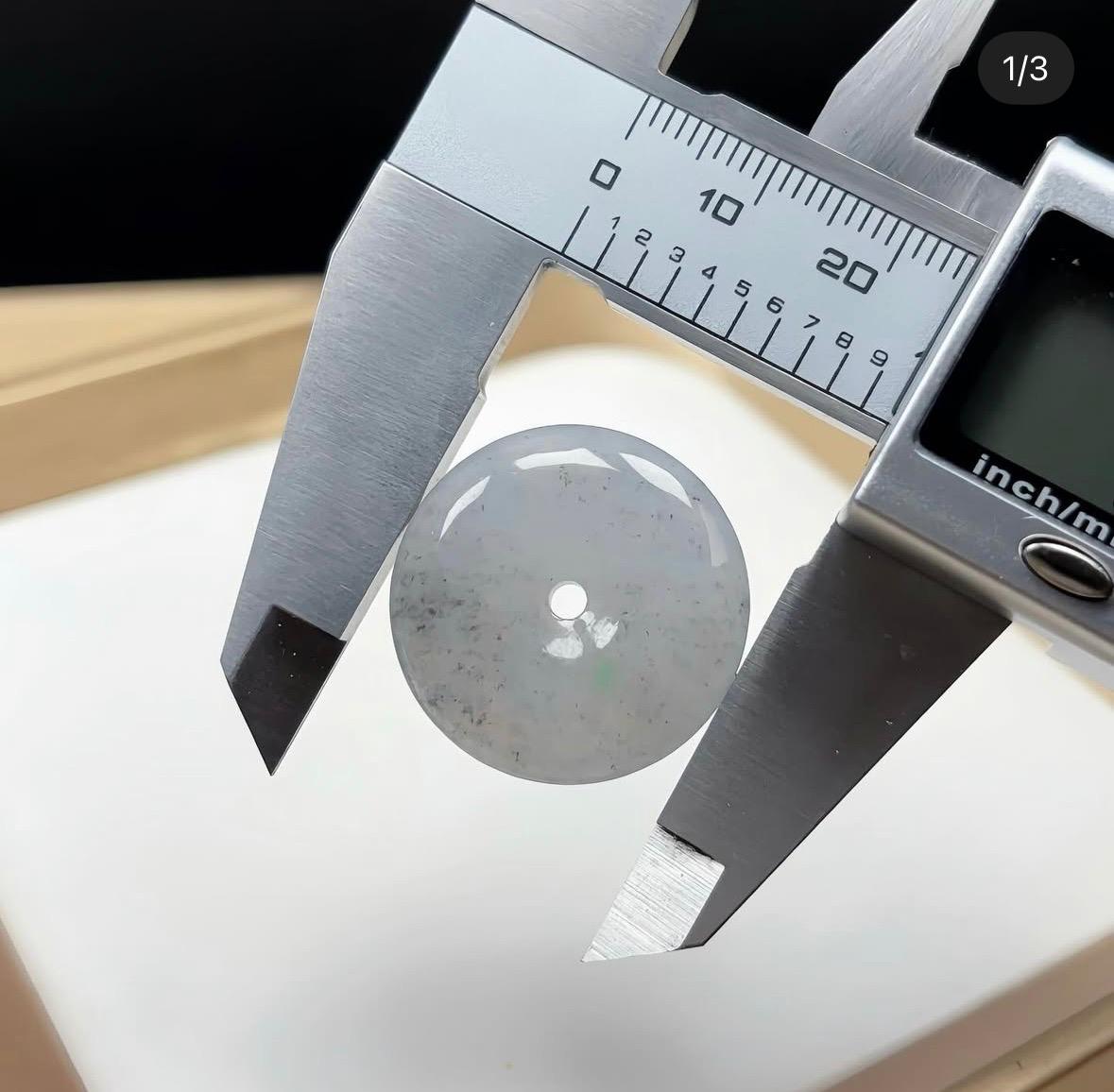 冰烏雞飄綠翡翠平安扣