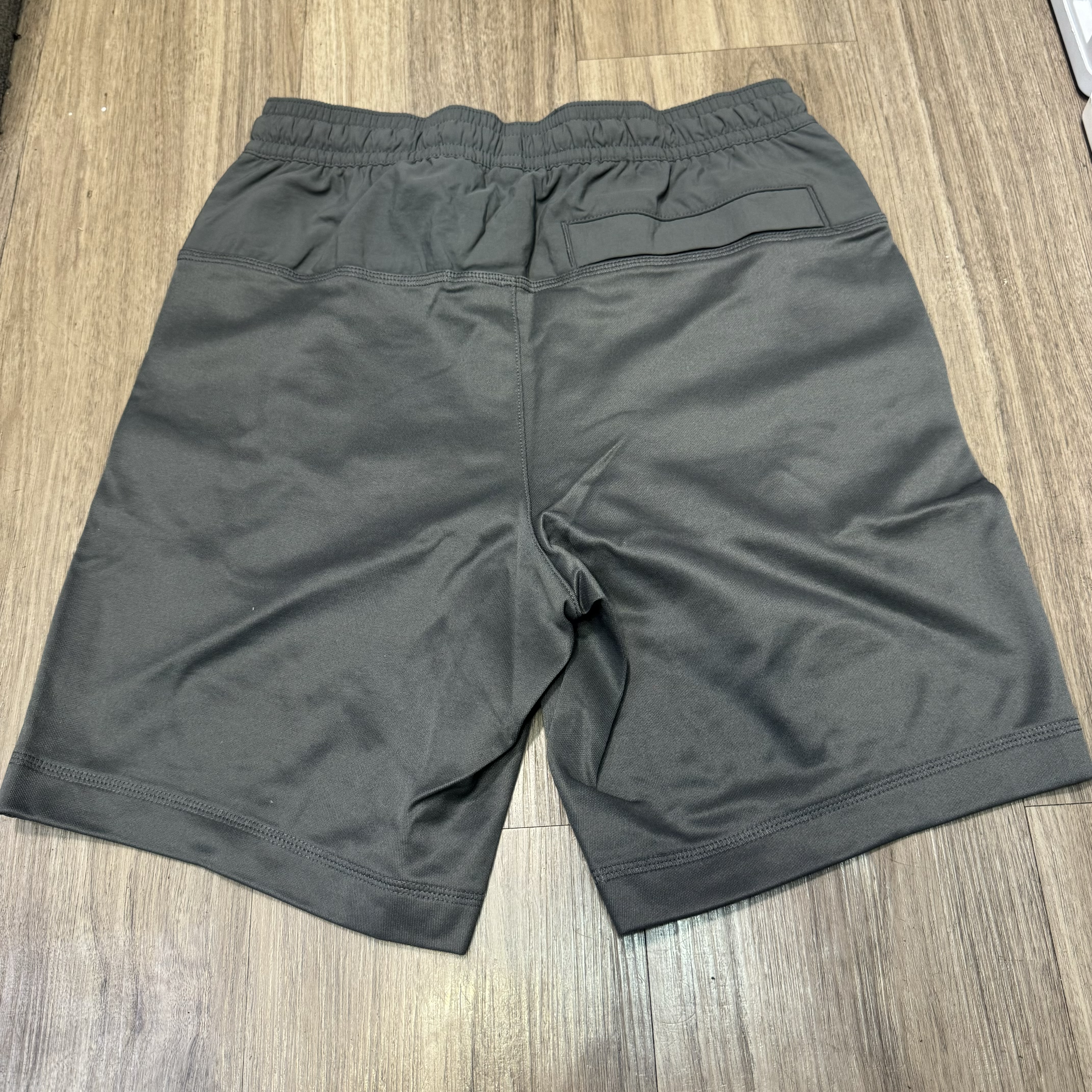 Hong Kong football team player training short