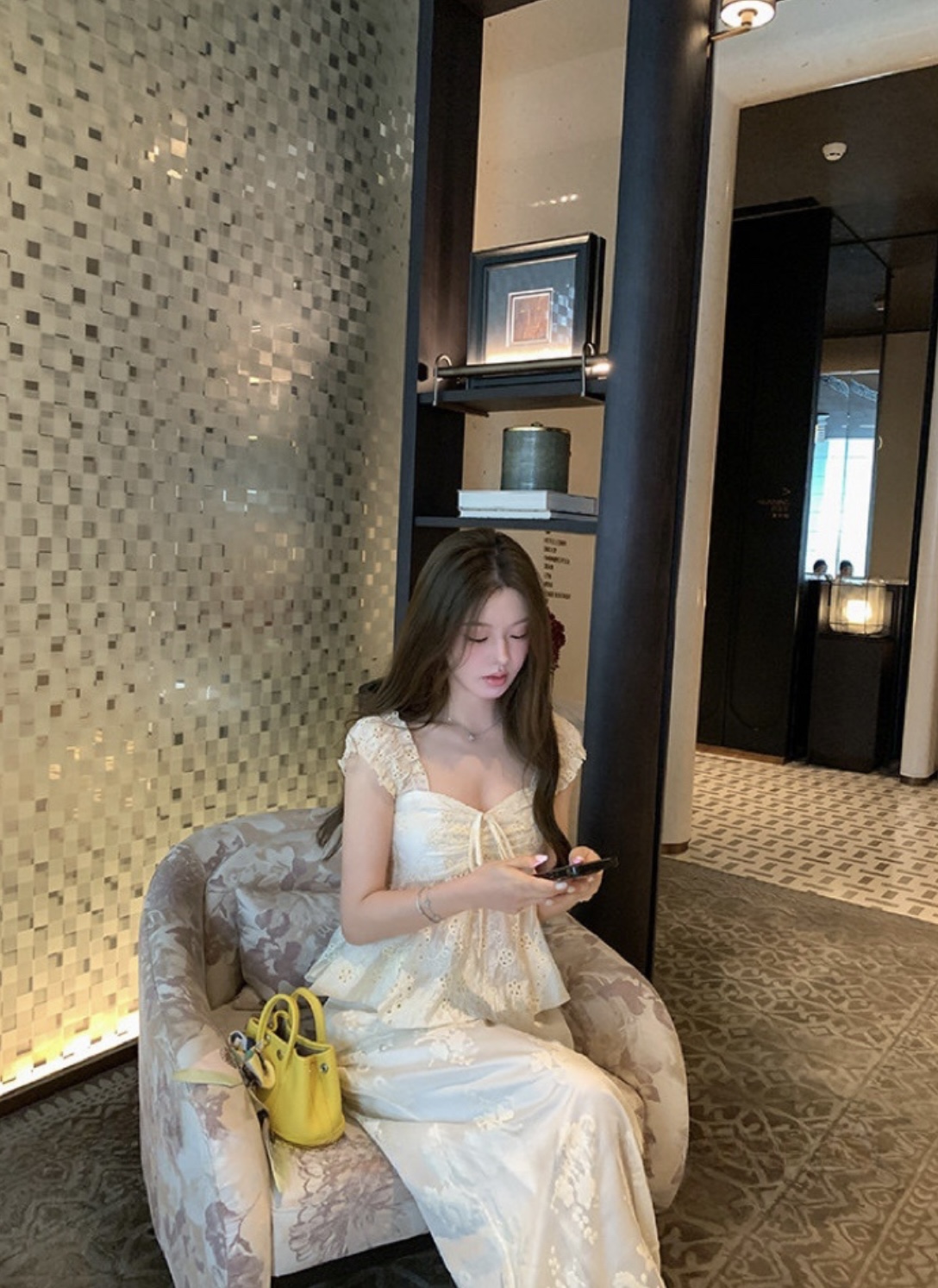 1767 Mist Embroidery Lace Top 雾绣蕾丝方领上衣