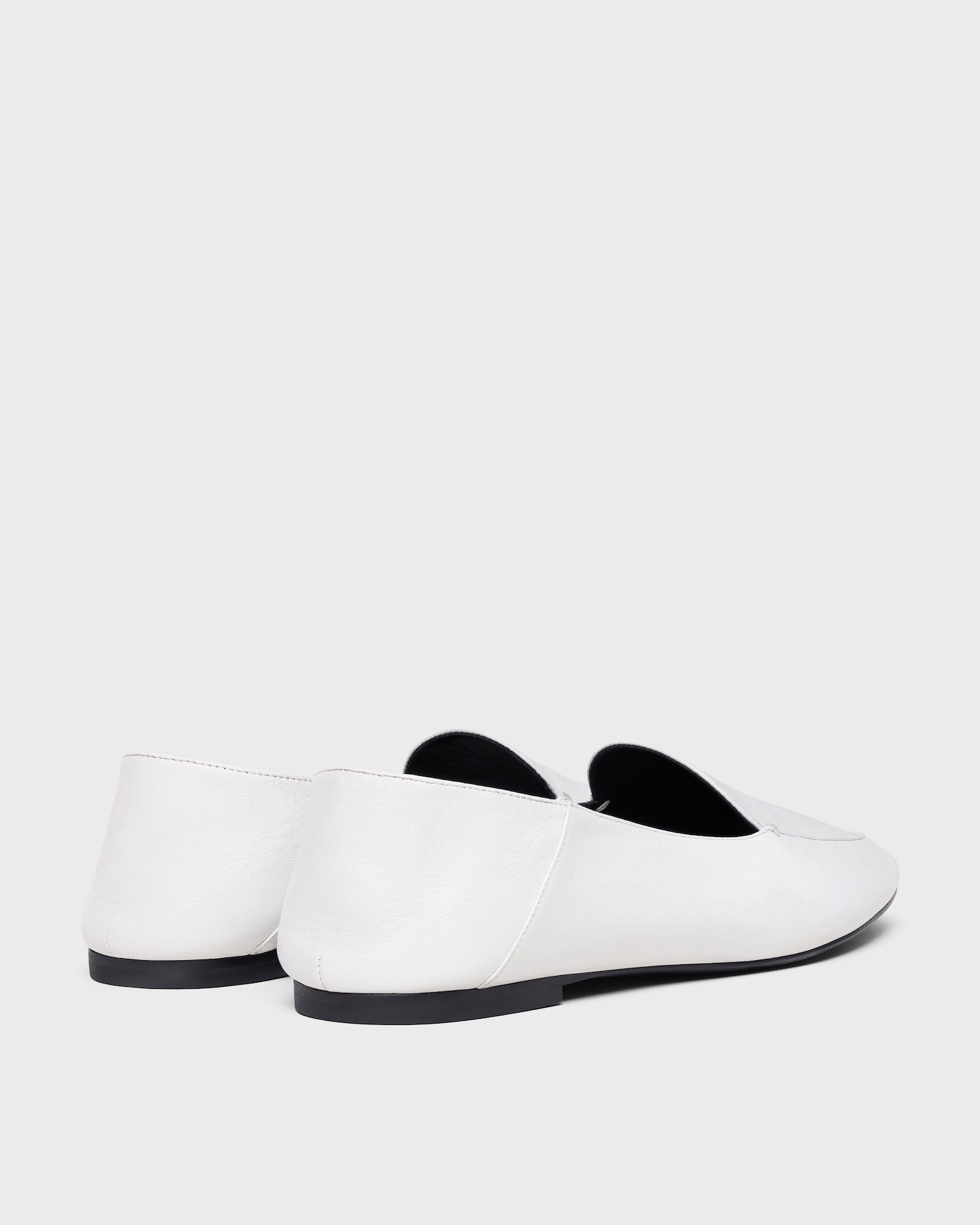 限時優惠✨新款🆕訂貨🍒Celine 山羊皮loafer  老錢風~ 金色小logo  Size 36/37/38/39/40/41