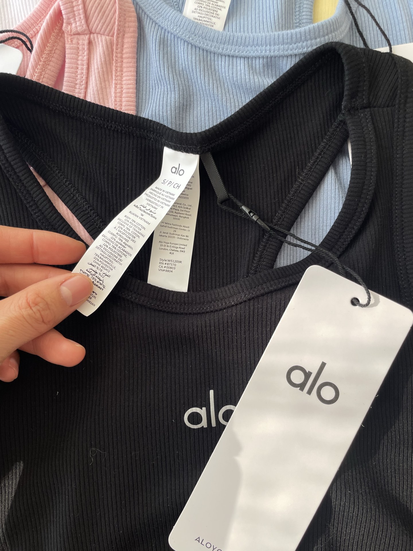 $88件。2件起$80件🔥 爆款！Alo瑜伽短款背心 🔥