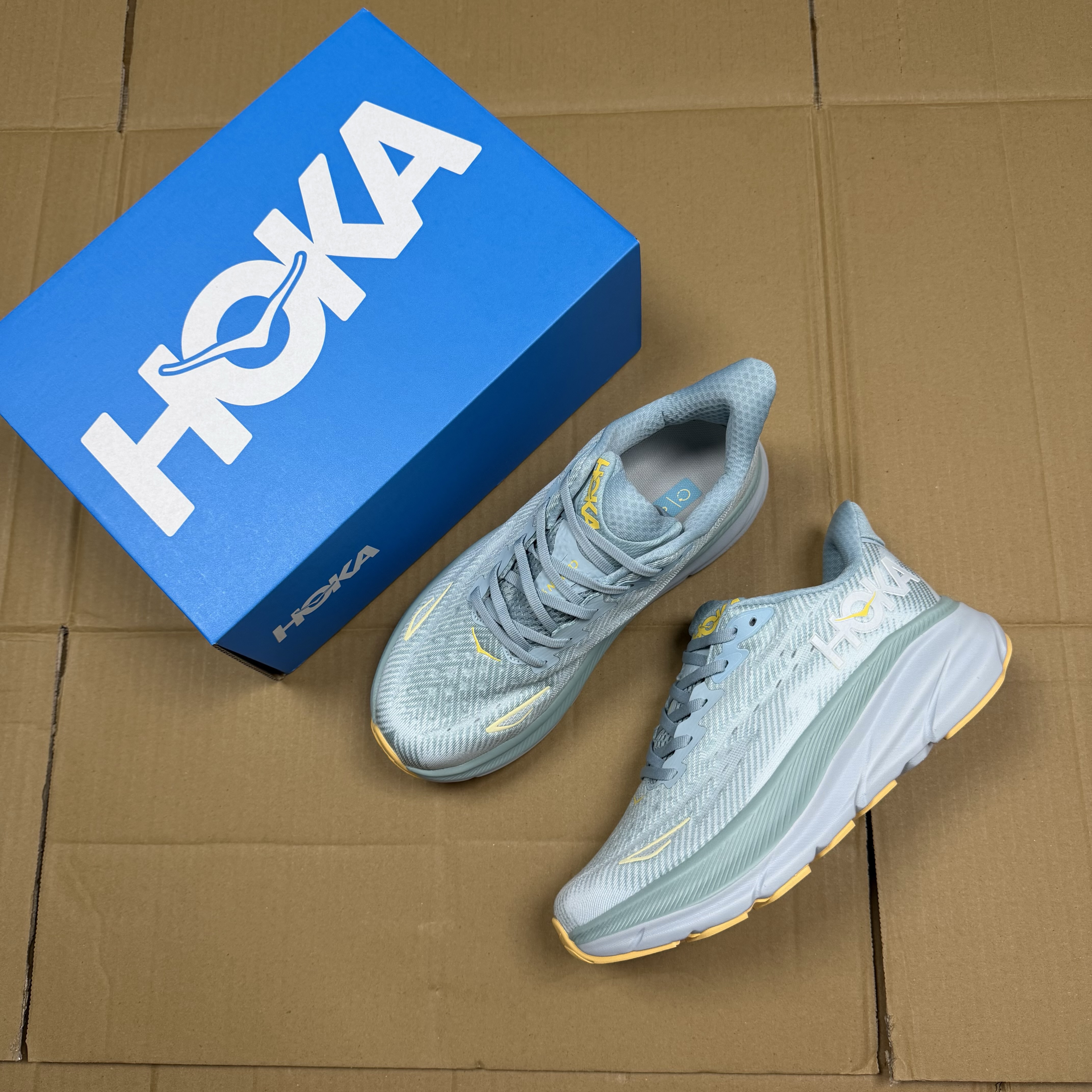 Hoka Clifton 9