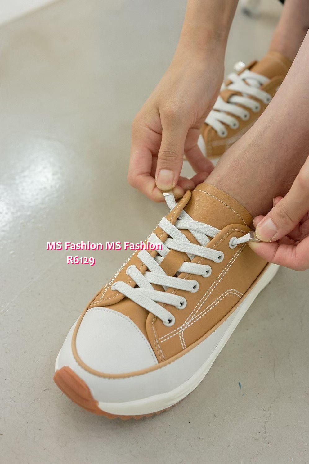 R6129 韓國🇰🇷後星星綁帶Sneakers