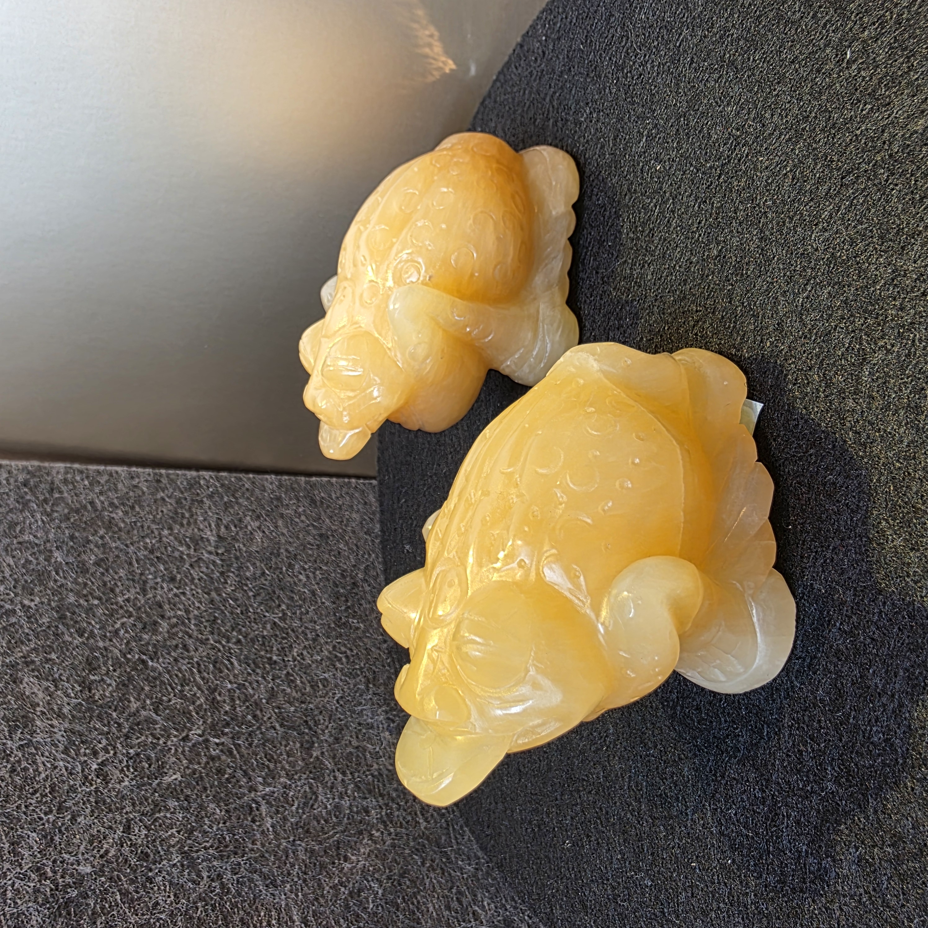 黃玉金錢三腳蟬