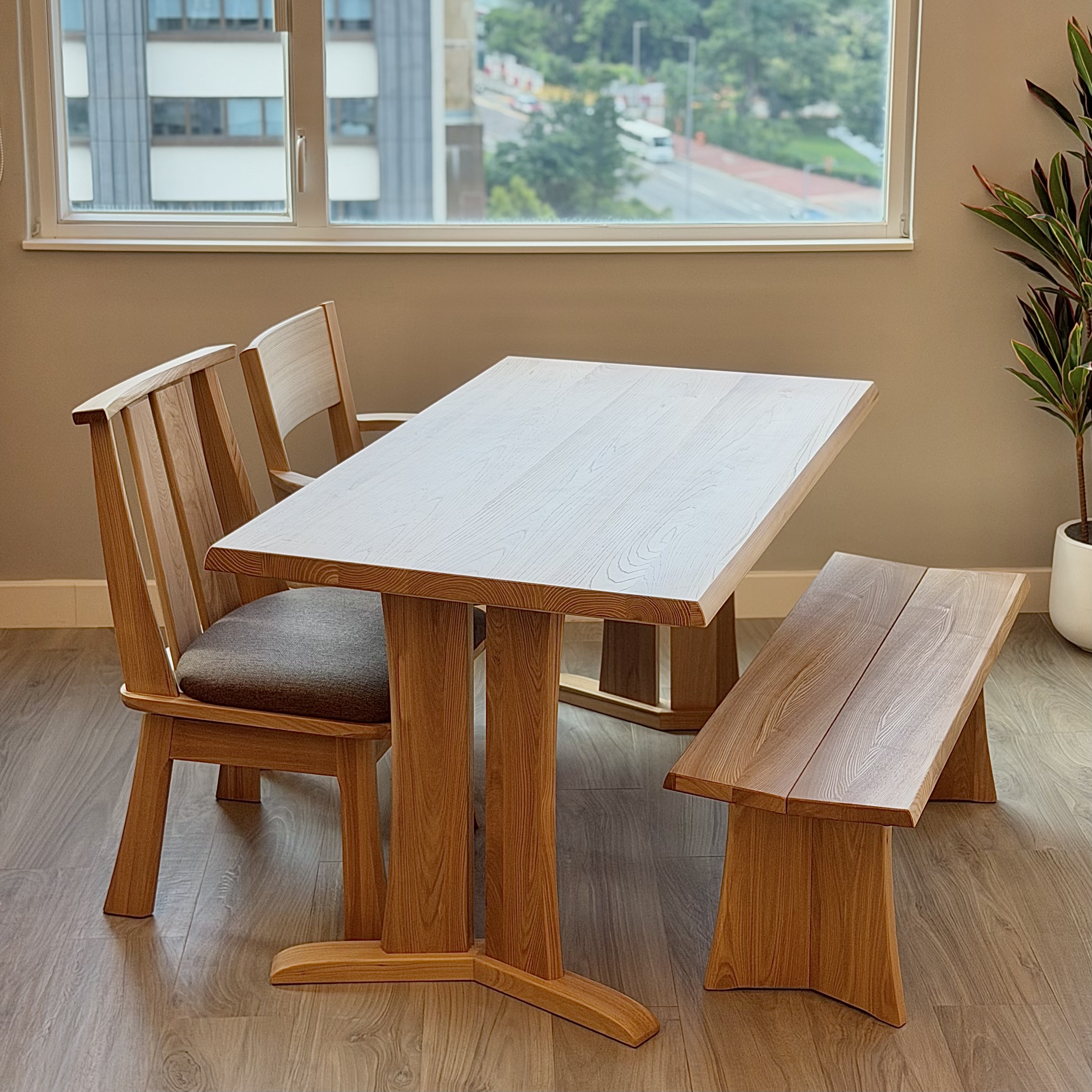 新品推介KOBE Dining Table