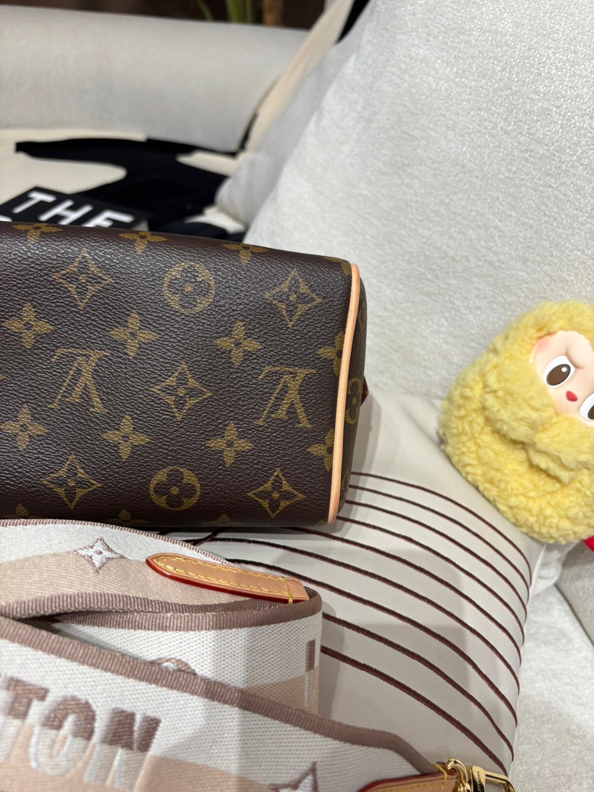 LV Speedy 20 monogram ,100%Authentic, 95%New ✅Key Lock✅Dust bag