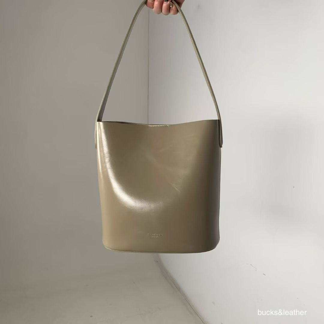 大水桶 SELLING BAG (7色)送零錢包