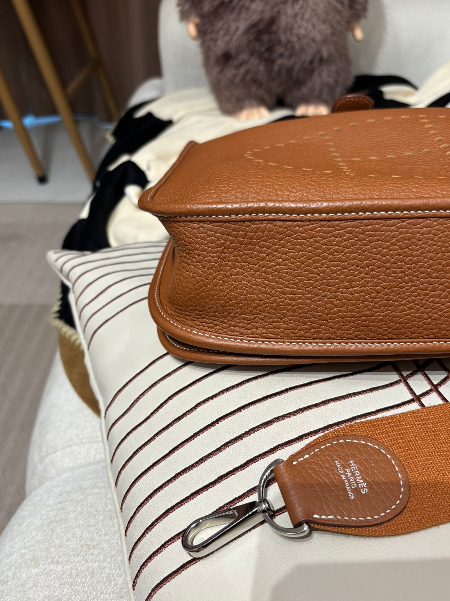 Hermes Evelyne 29 Stamp Z 金棕色銀扣 100%Authentic, 