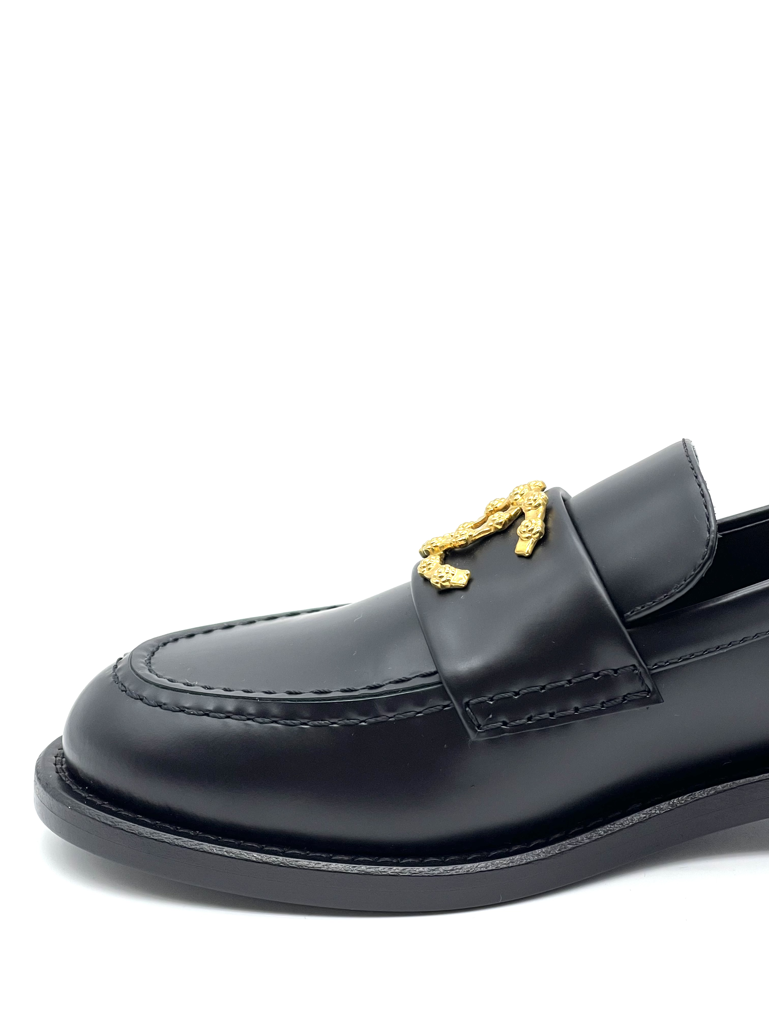 Pre-owned CHANEL CC Logo Loafer / Product Code: 27032331