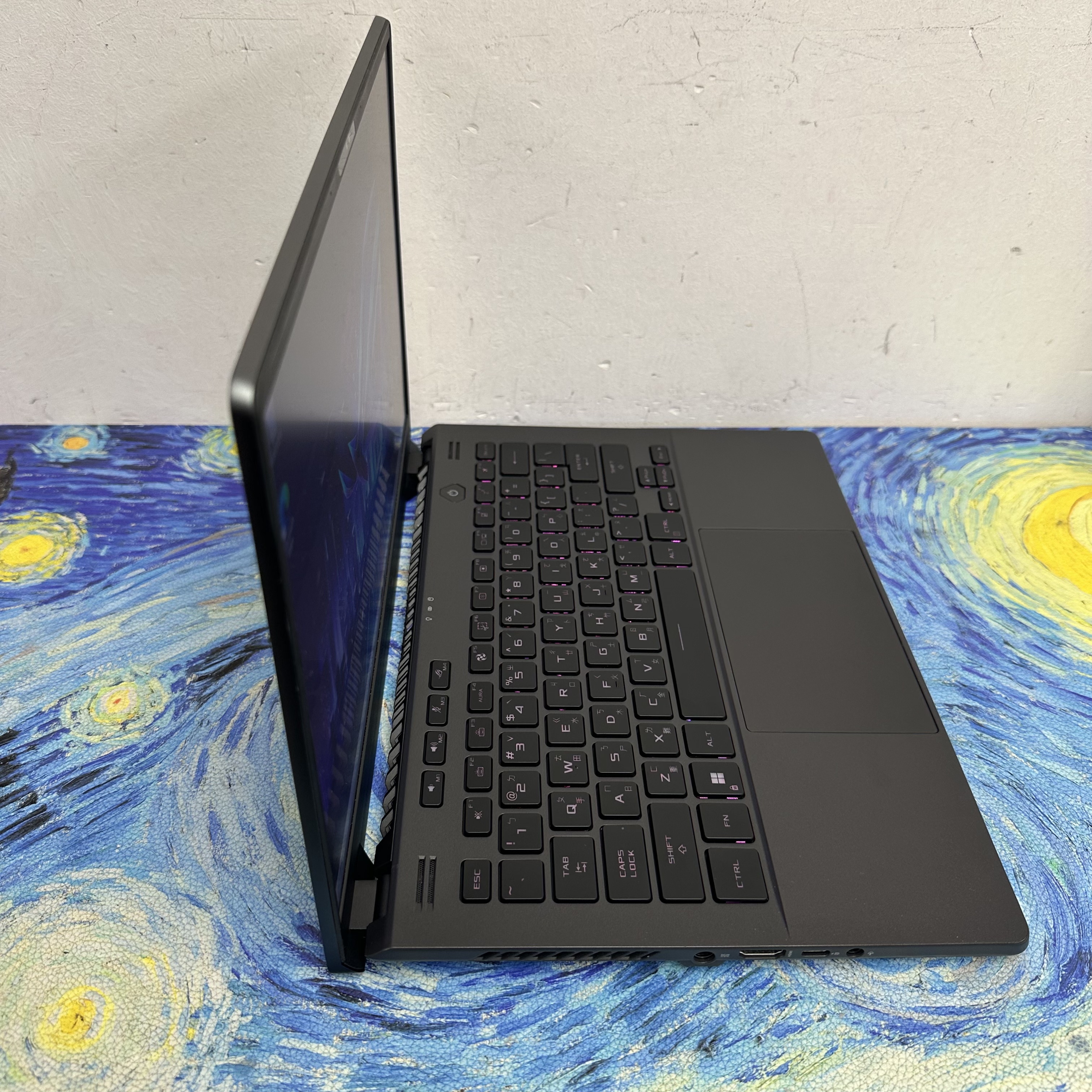 ASUS  ROG Zephyrus 14 AMD Ryzen 9 7940HS /32GB Ram/1TB SSD /14寸 AMOLED 2.5K Mon/原廠保養/165Hz/ RTX4060 獨立顯示卡/ Gaming Laptop / Notebook / PC / Netflix / Movie