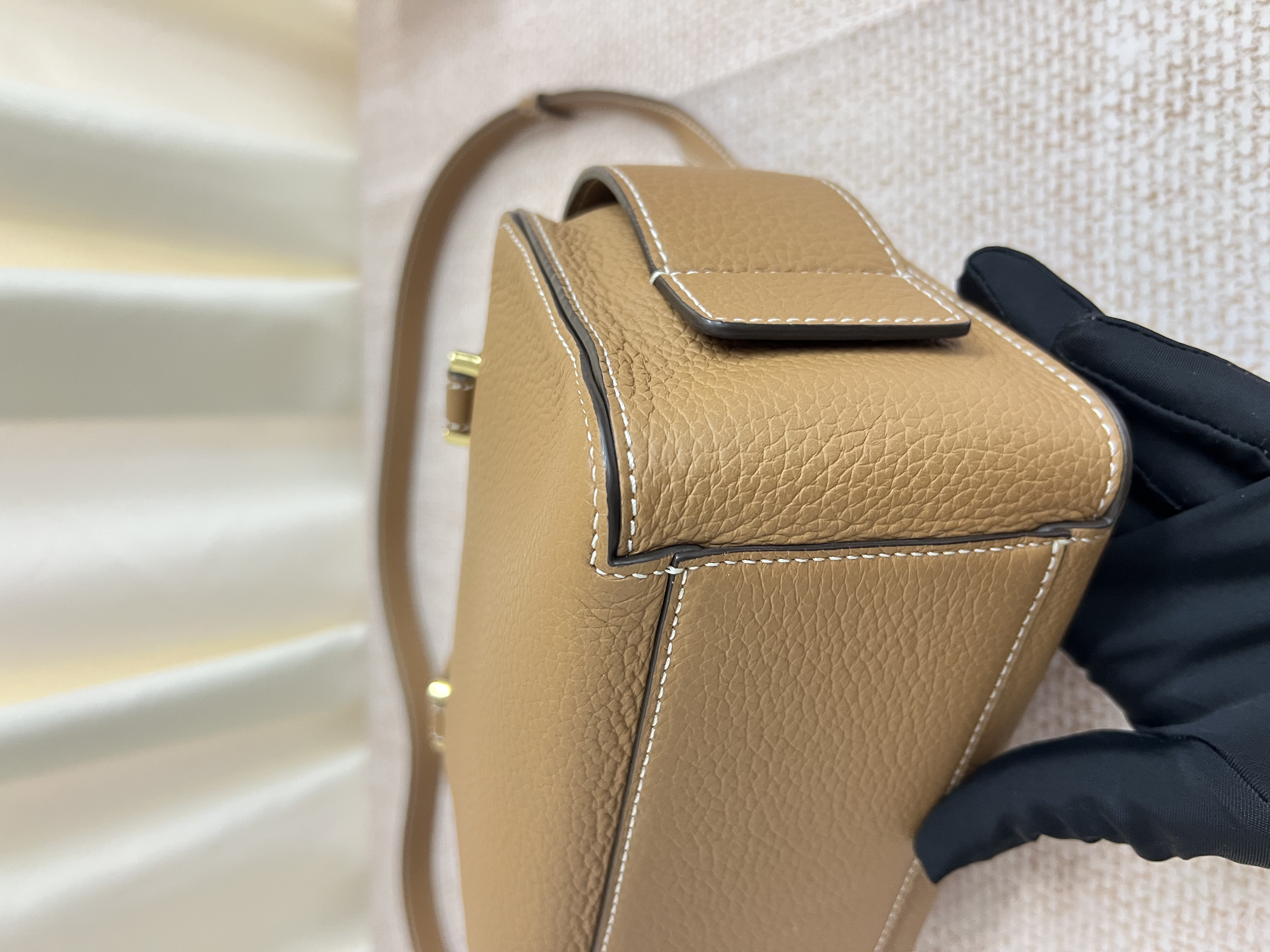 Pre-Owned DELVAUX CoolBox Mini / Product Code: 26020901