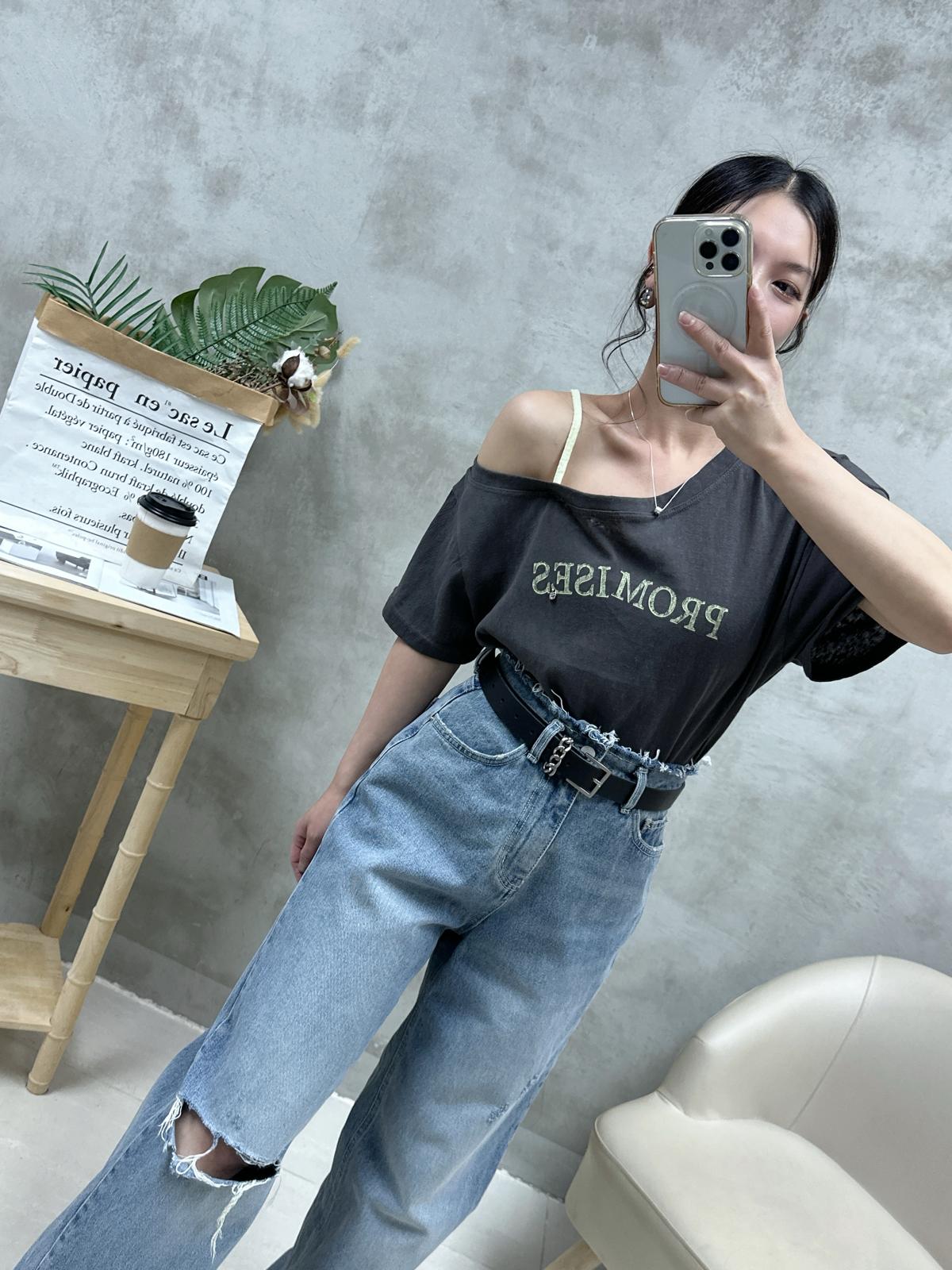 N04 單邊露膊Top