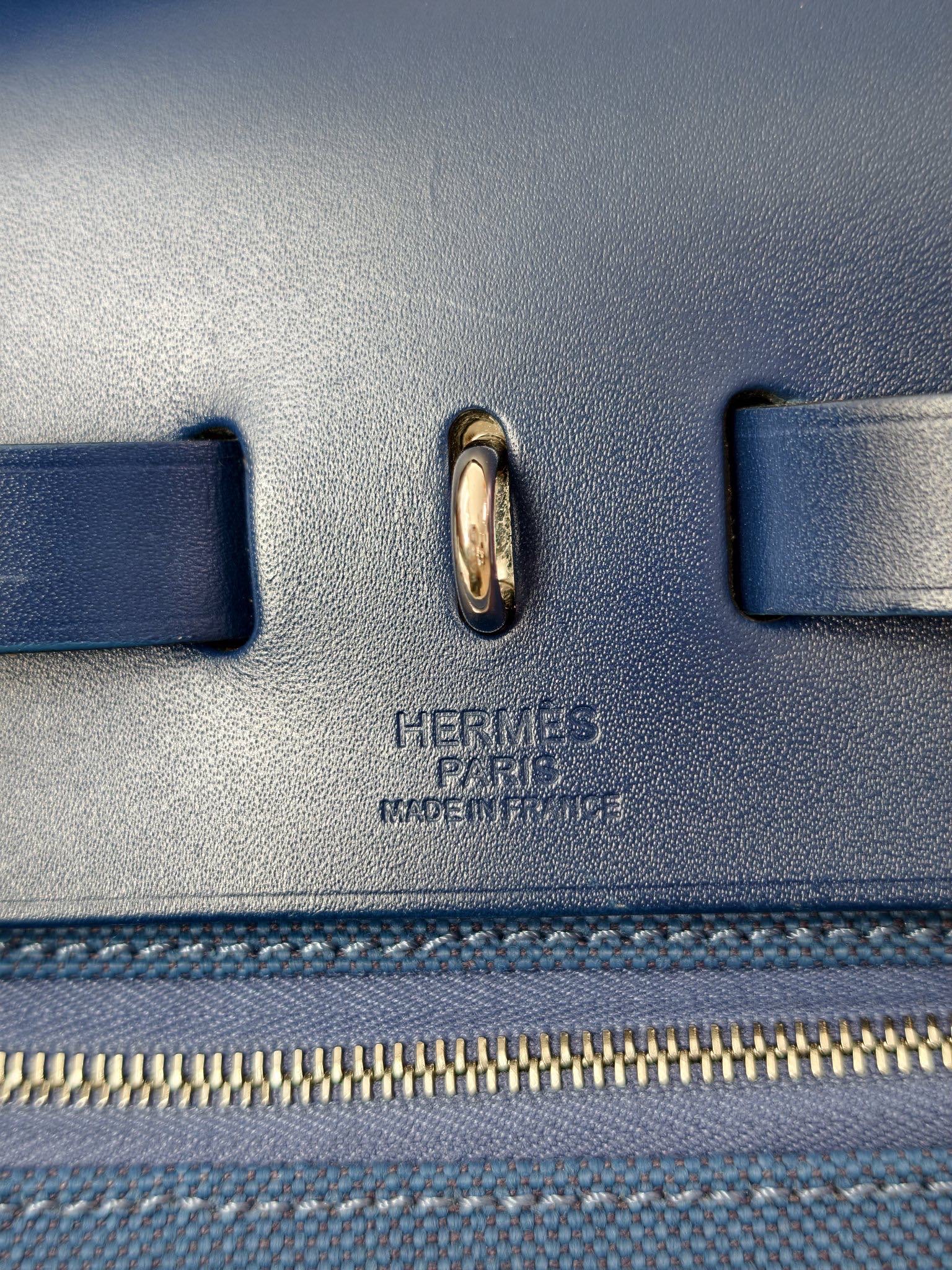 【預訂貨品】Hermes  herbag 31藍色 C刻